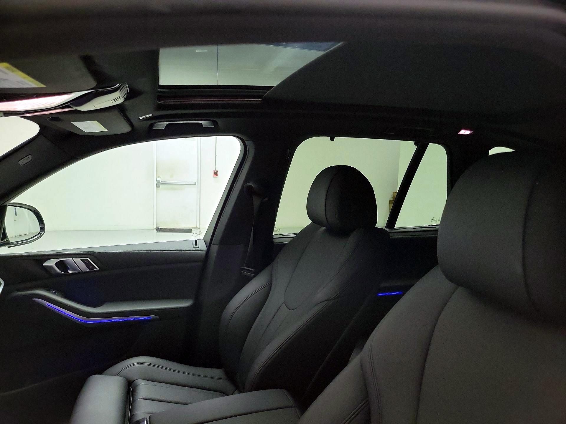 Thumbnail: 2022 BMW X5 - 20