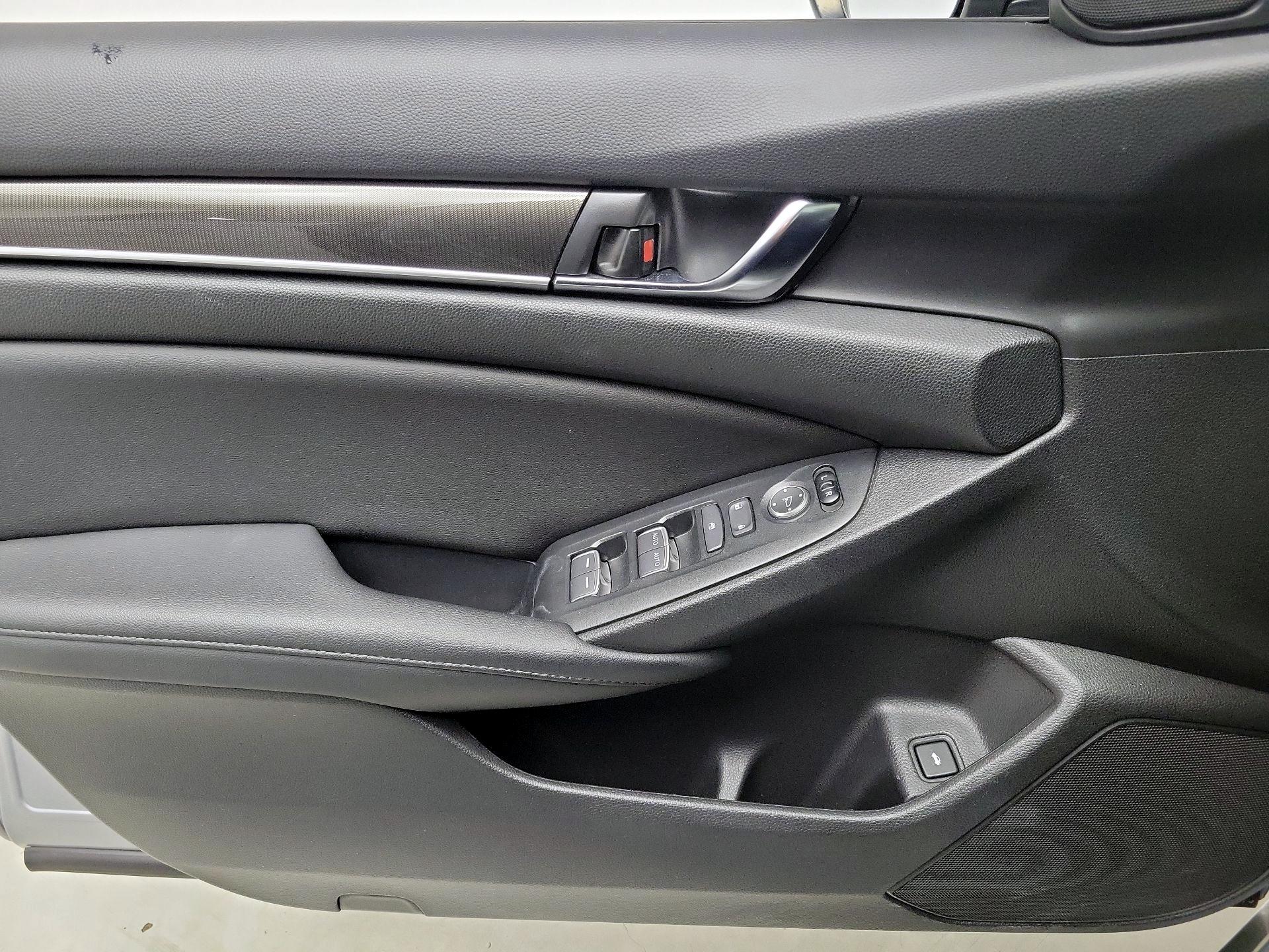 Thumbnail: 2021 Honda Accord - 12