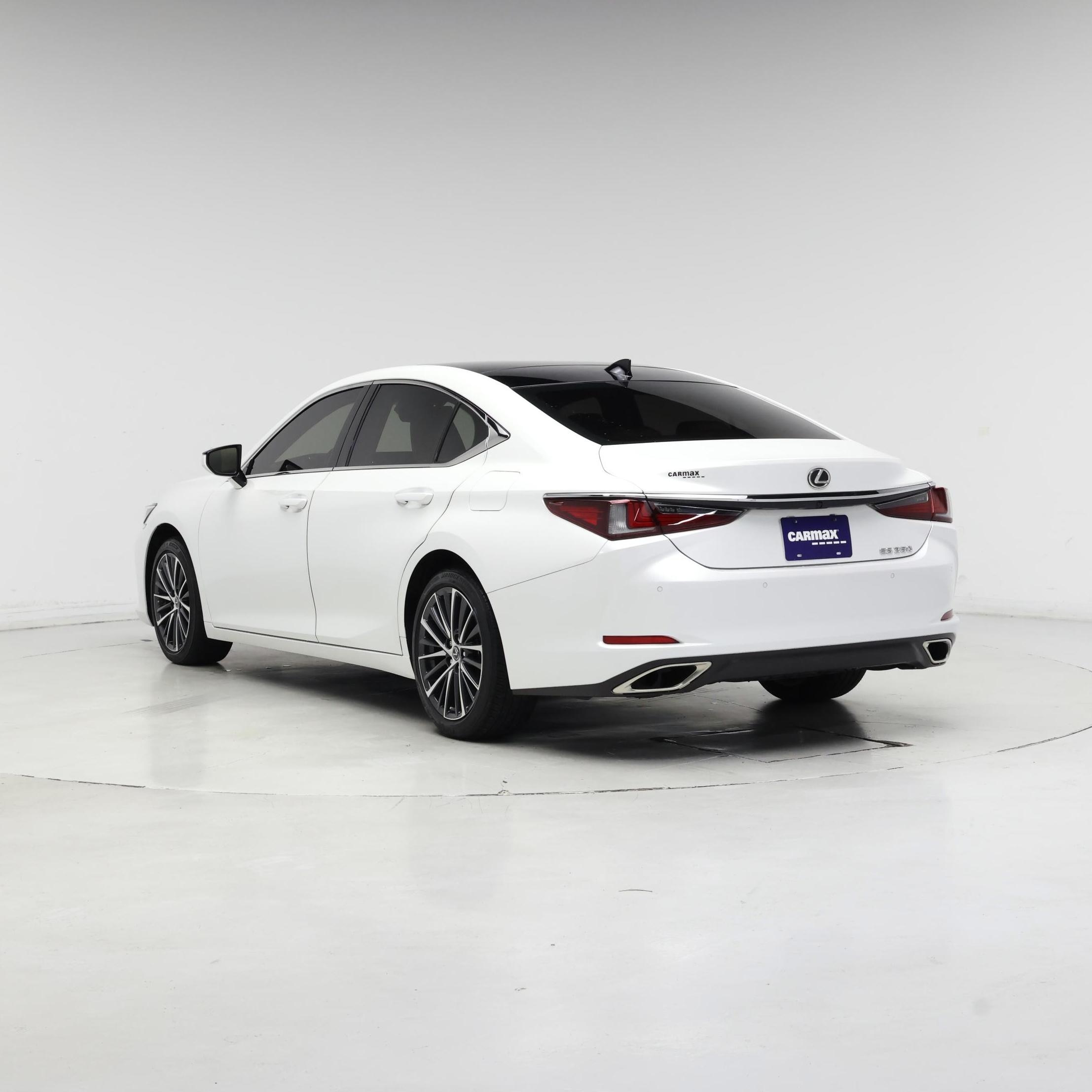 Thumbnail: 2023 Lexus ES - 2