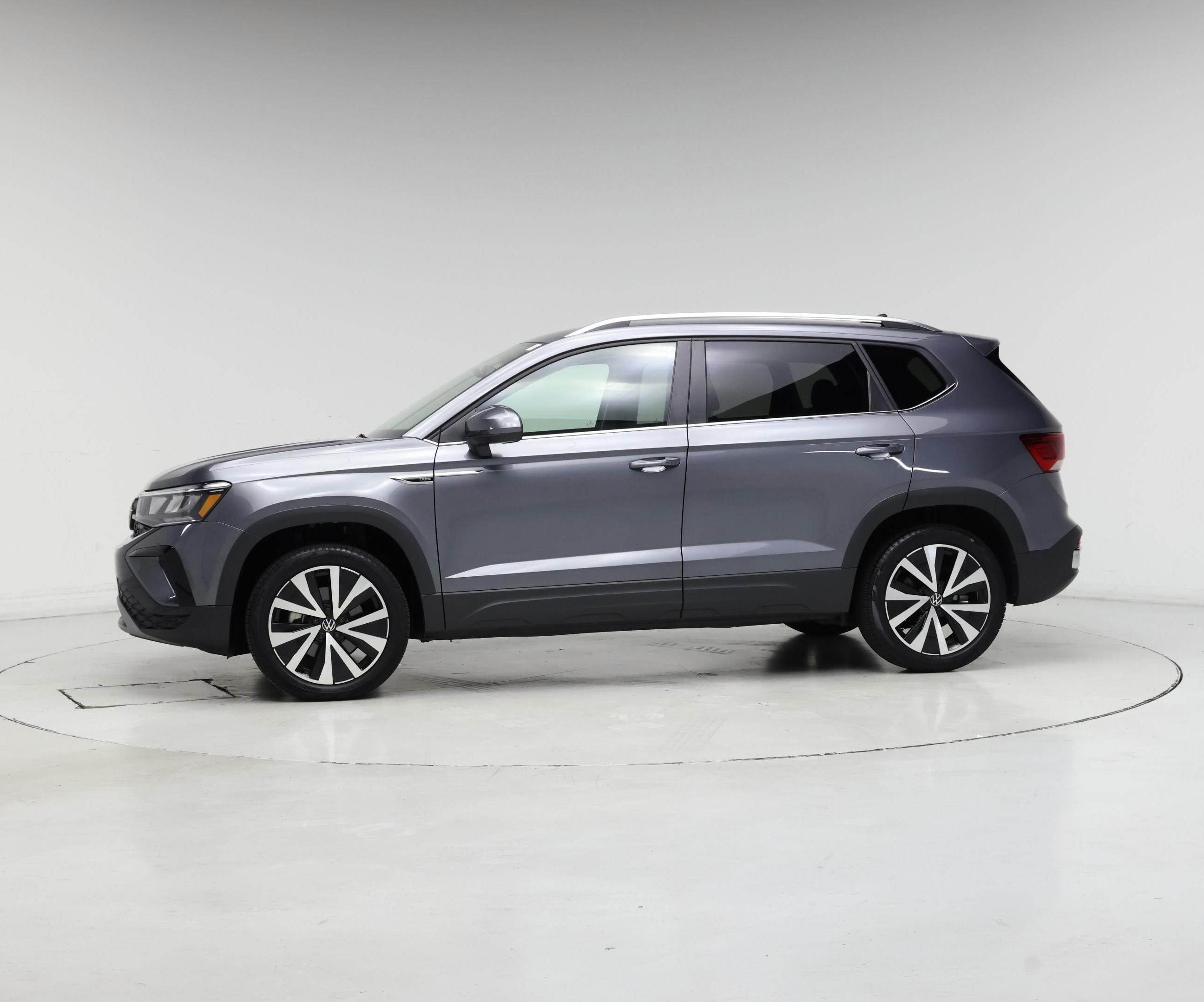 Thumbnail: 2022 Volkswagen Taos - 3