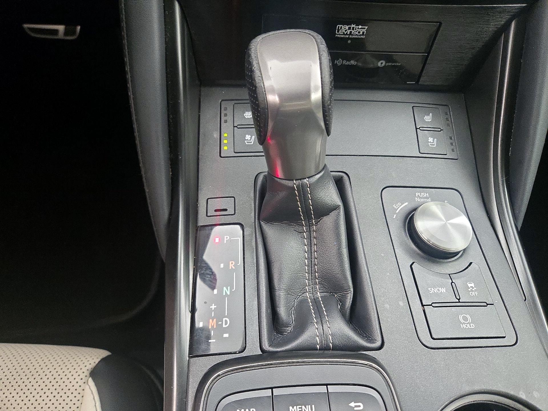 Thumbnail: 2022 Lexus IS - 18