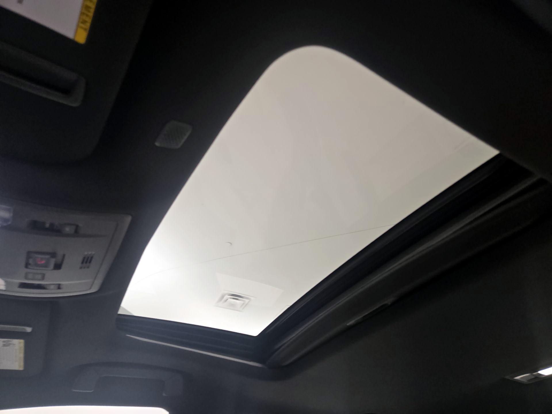 Thumbnail: 2022 Lexus IS - 20