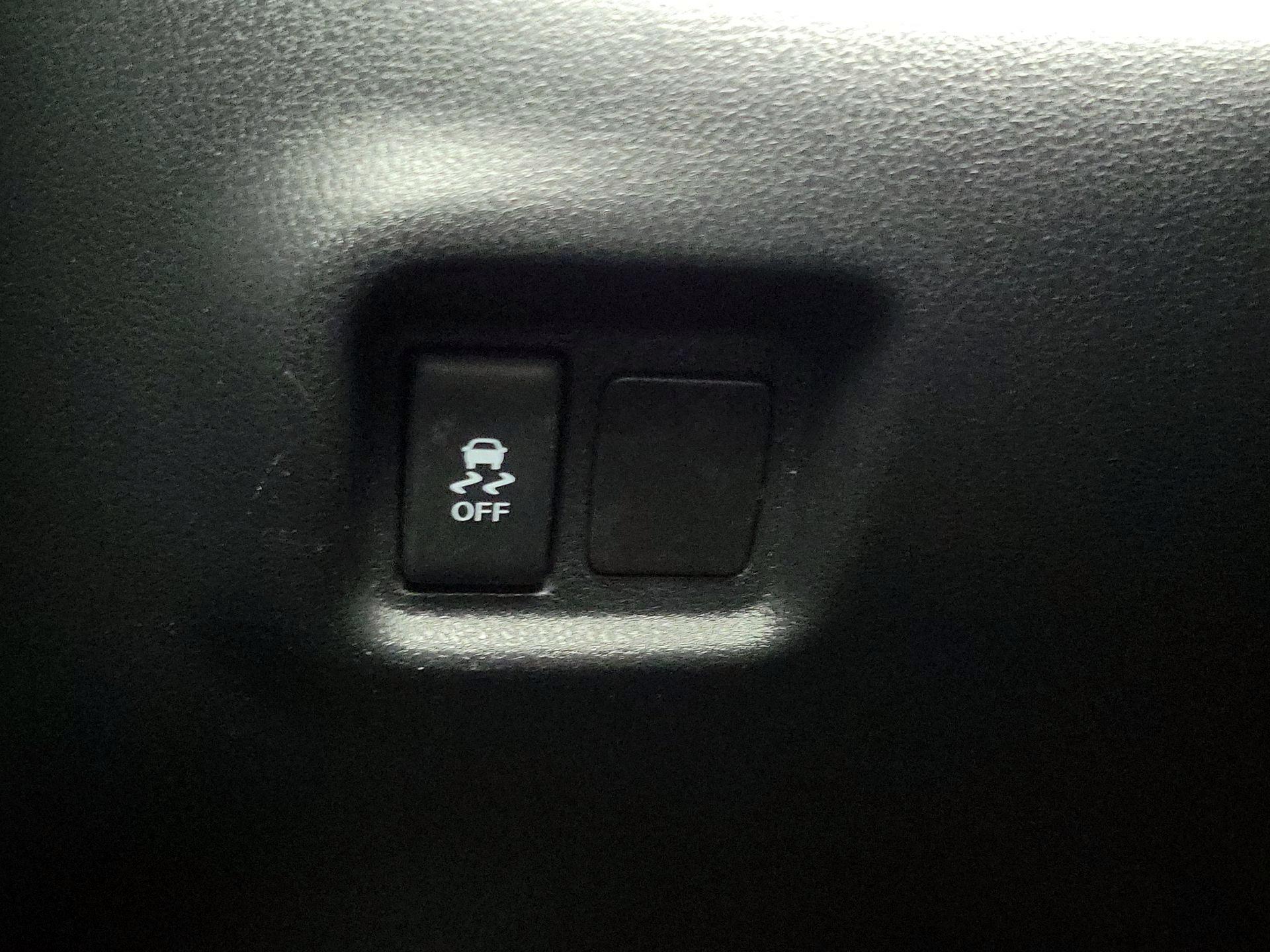 Thumbnail: 2015 Nissan Versa - 13