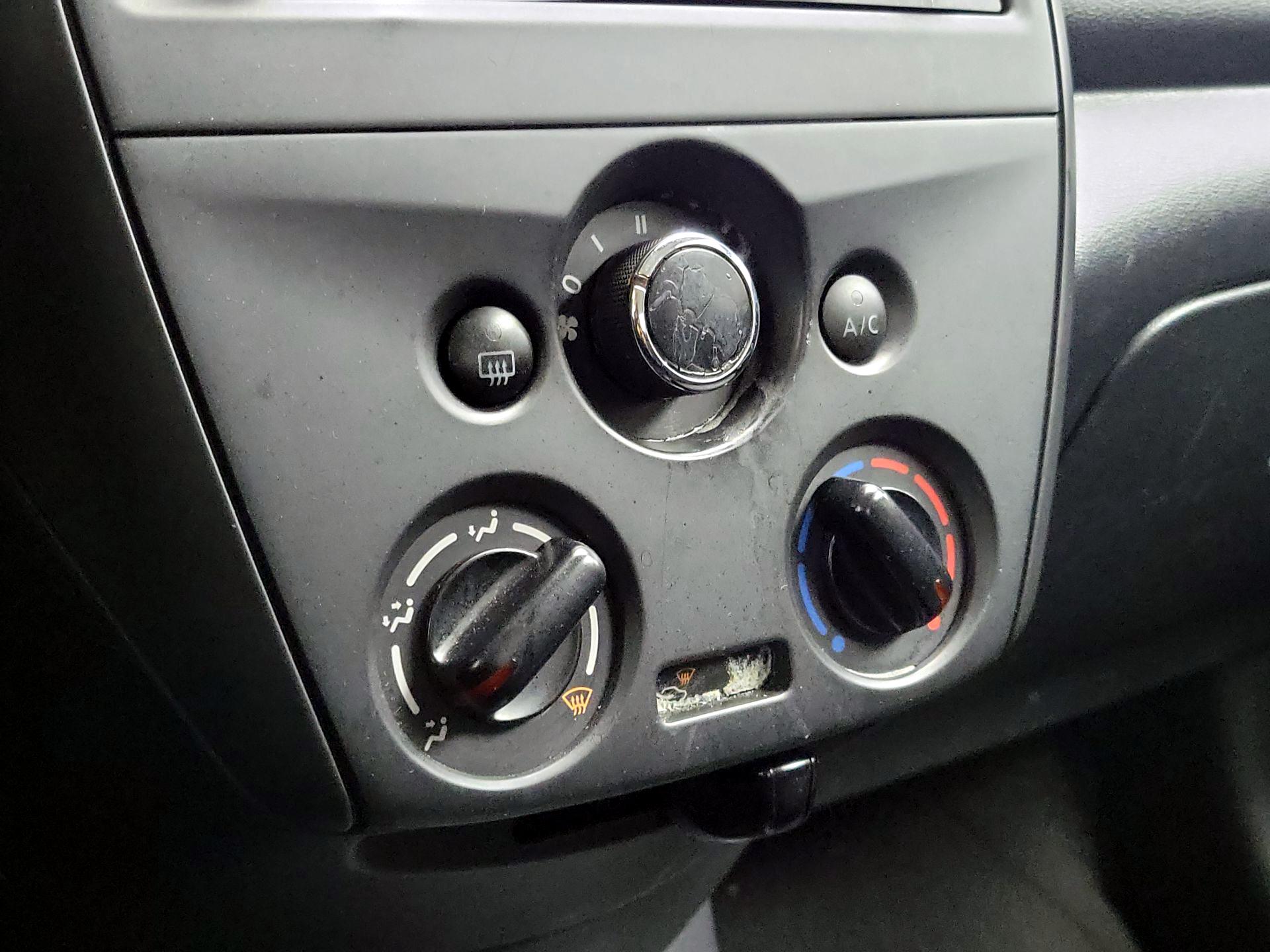 Thumbnail: 2015 Nissan Versa - 15