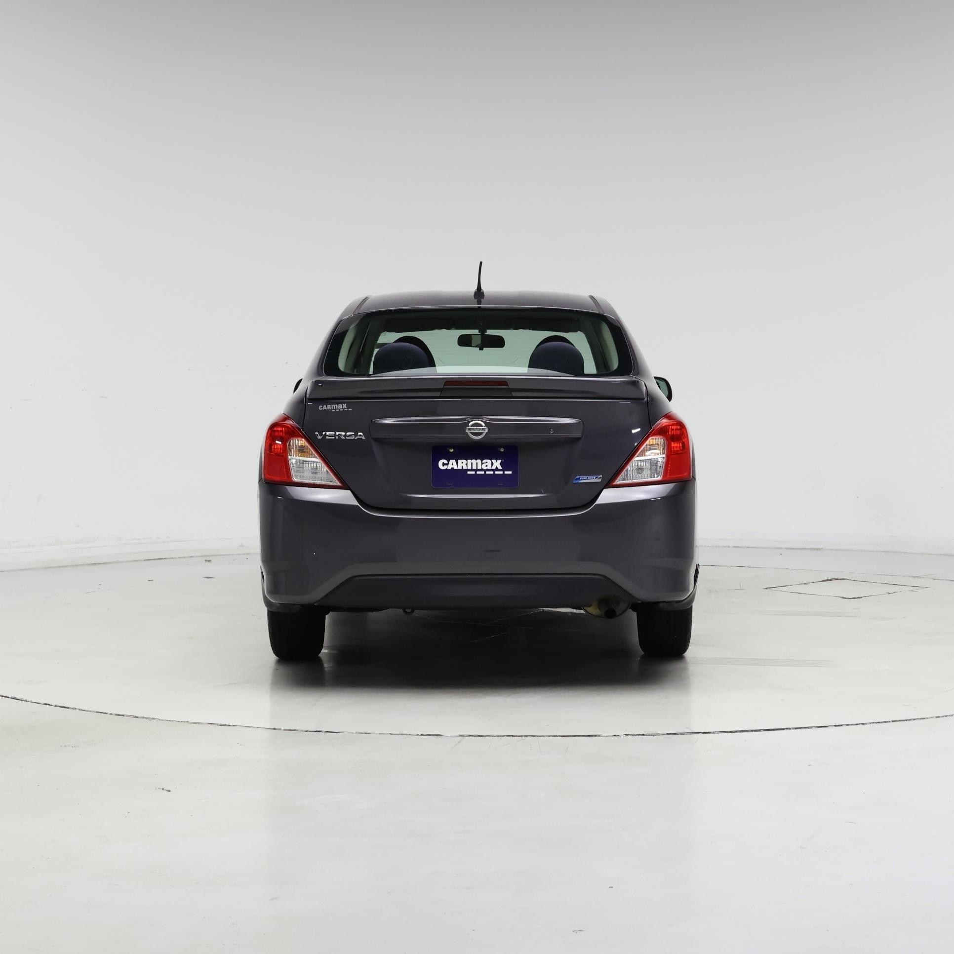Thumbnail: 2015 Nissan Versa - 6