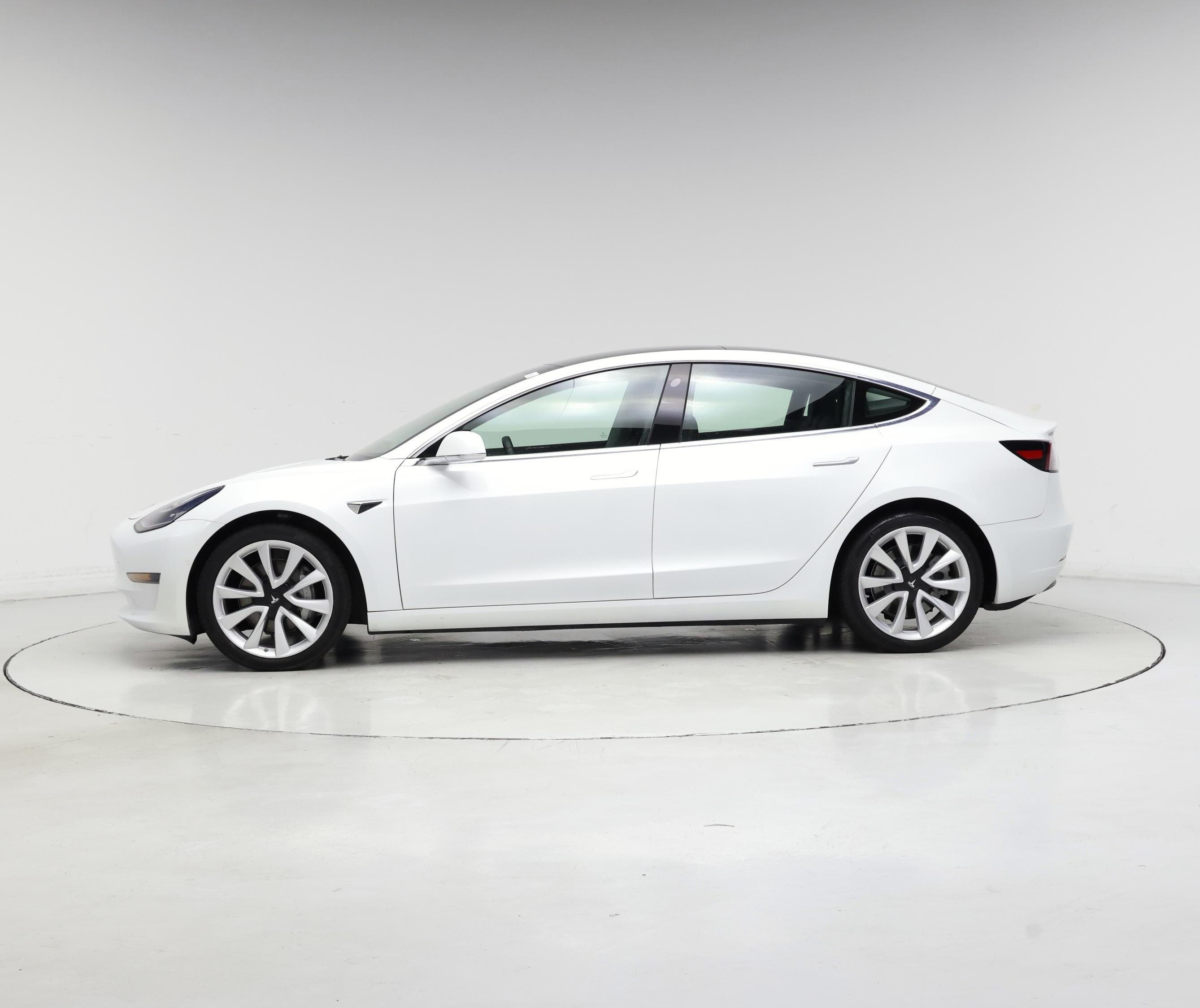 Thumbnail: 2020 Tesla Model 3 - 3