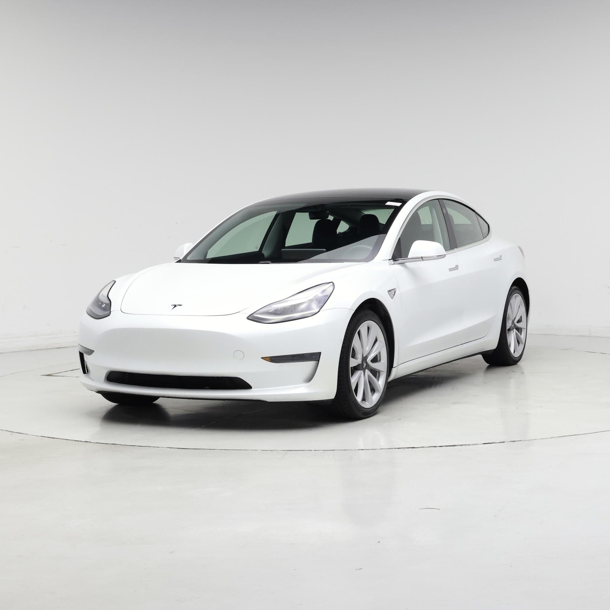 Thumbnail: 2020 Tesla Model 3 - 4