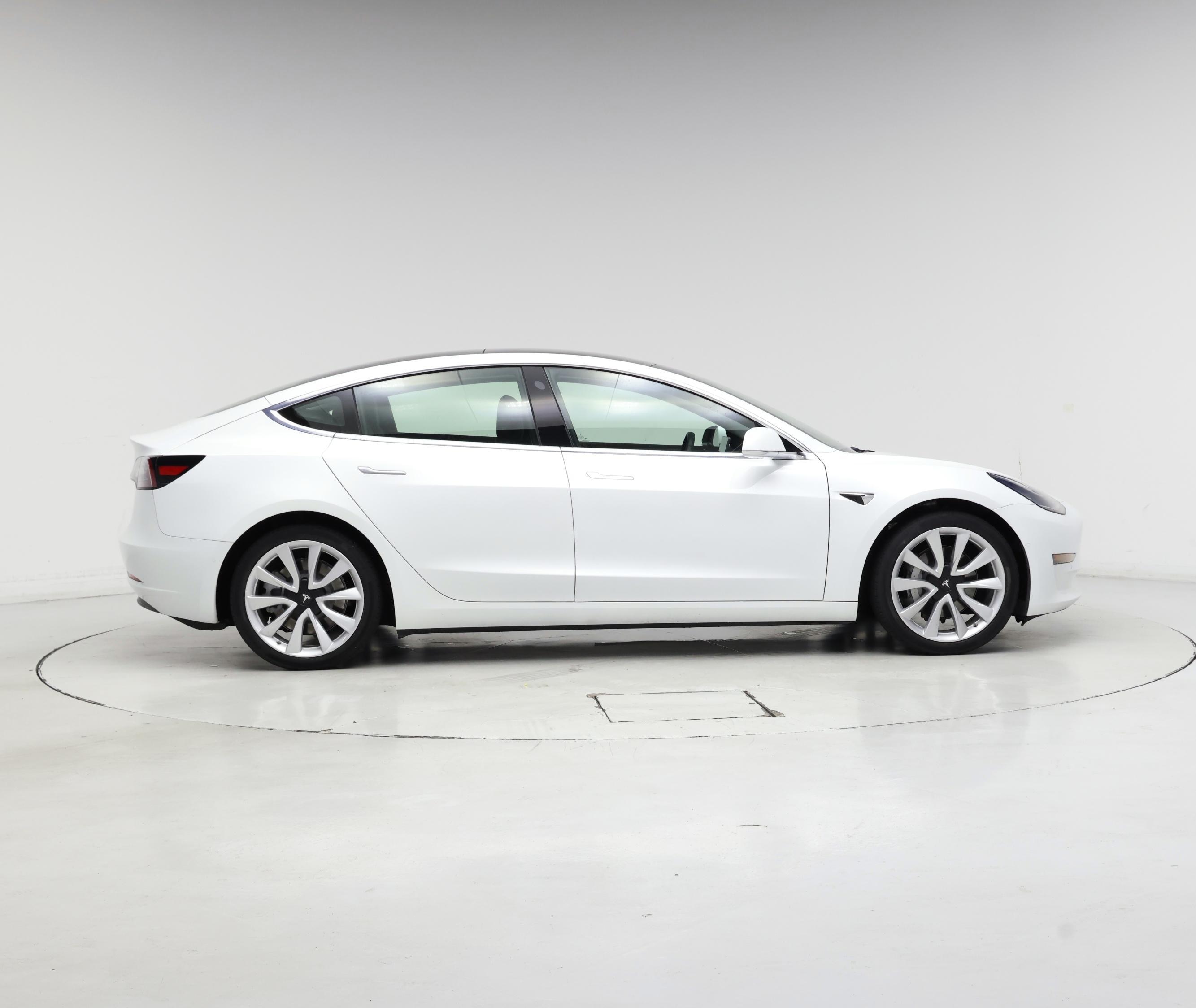 Thumbnail: 2020 Tesla Model 3 - 7