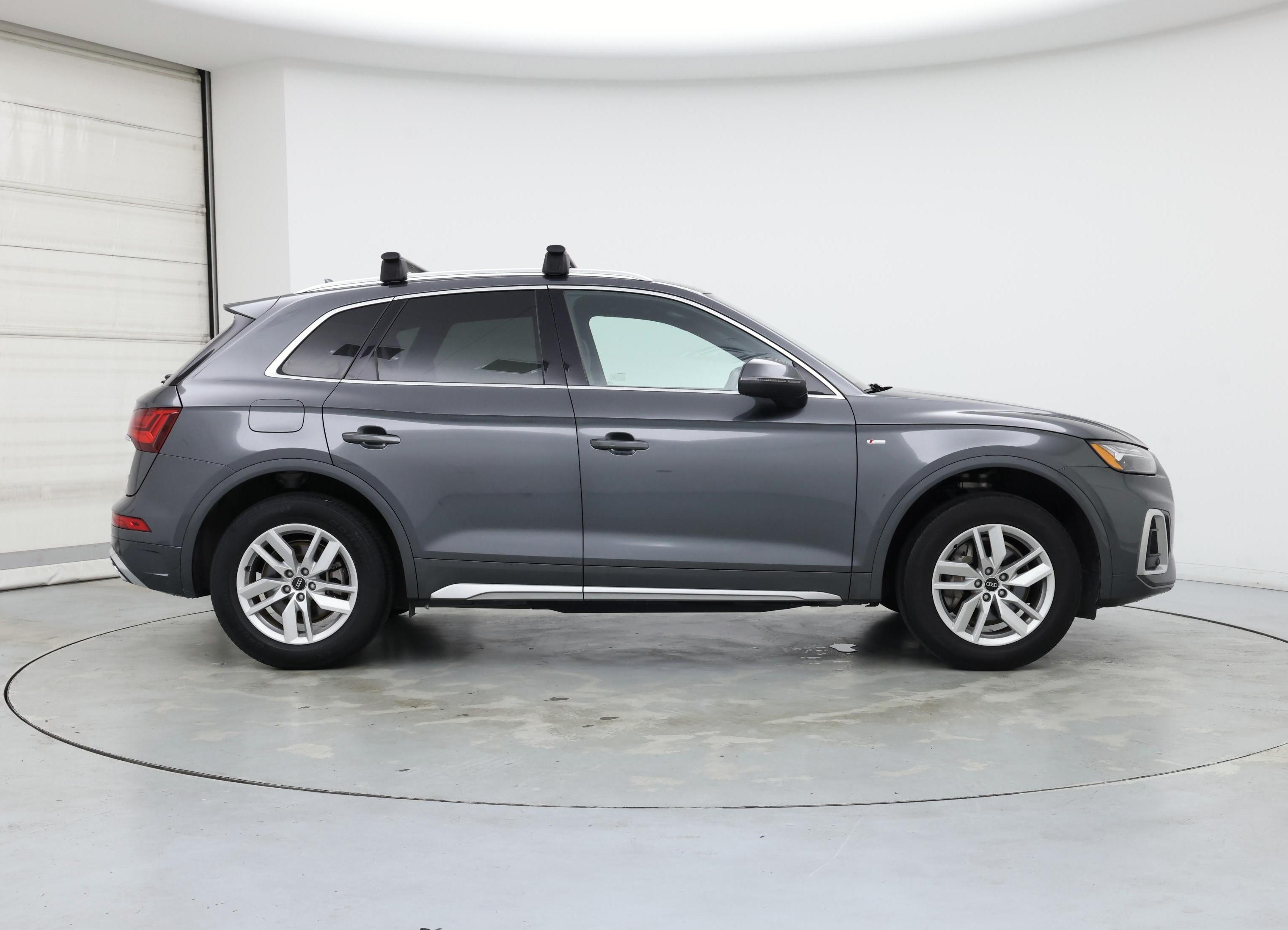 Thumbnail: 2022 Audi Q5 - 7