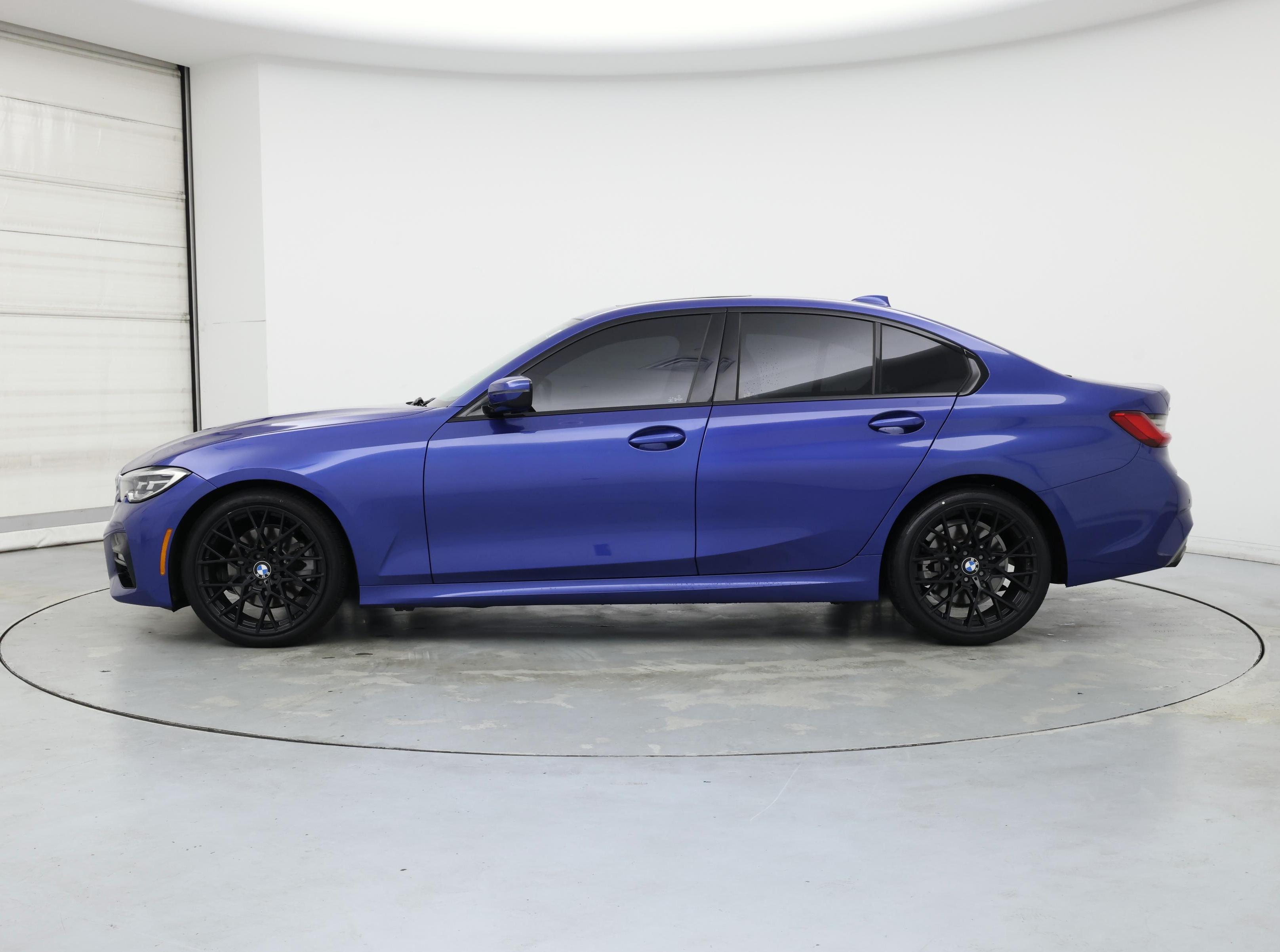 Thumbnail: 2019 BMW 3 Series - 3