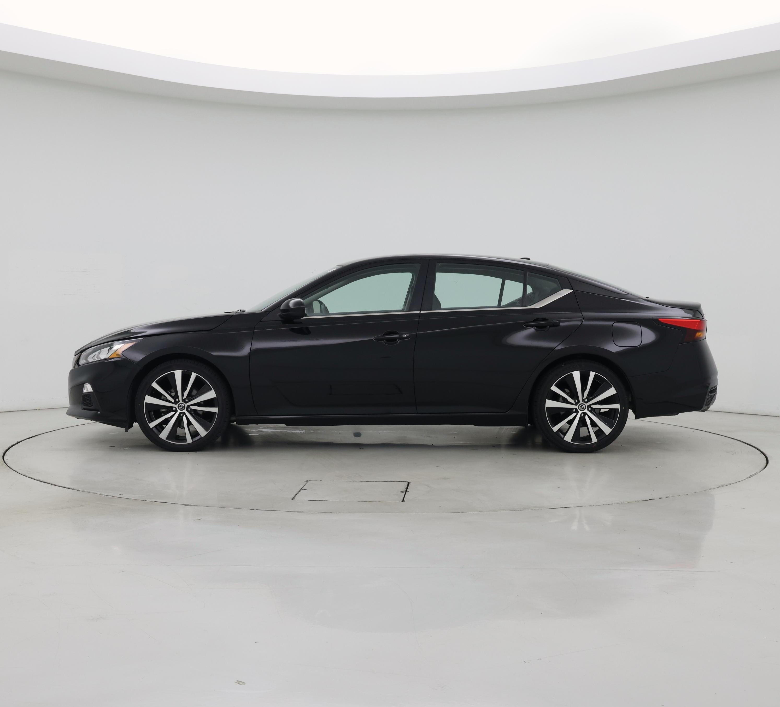 Thumbnail: 2022 Nissan Altima - 3