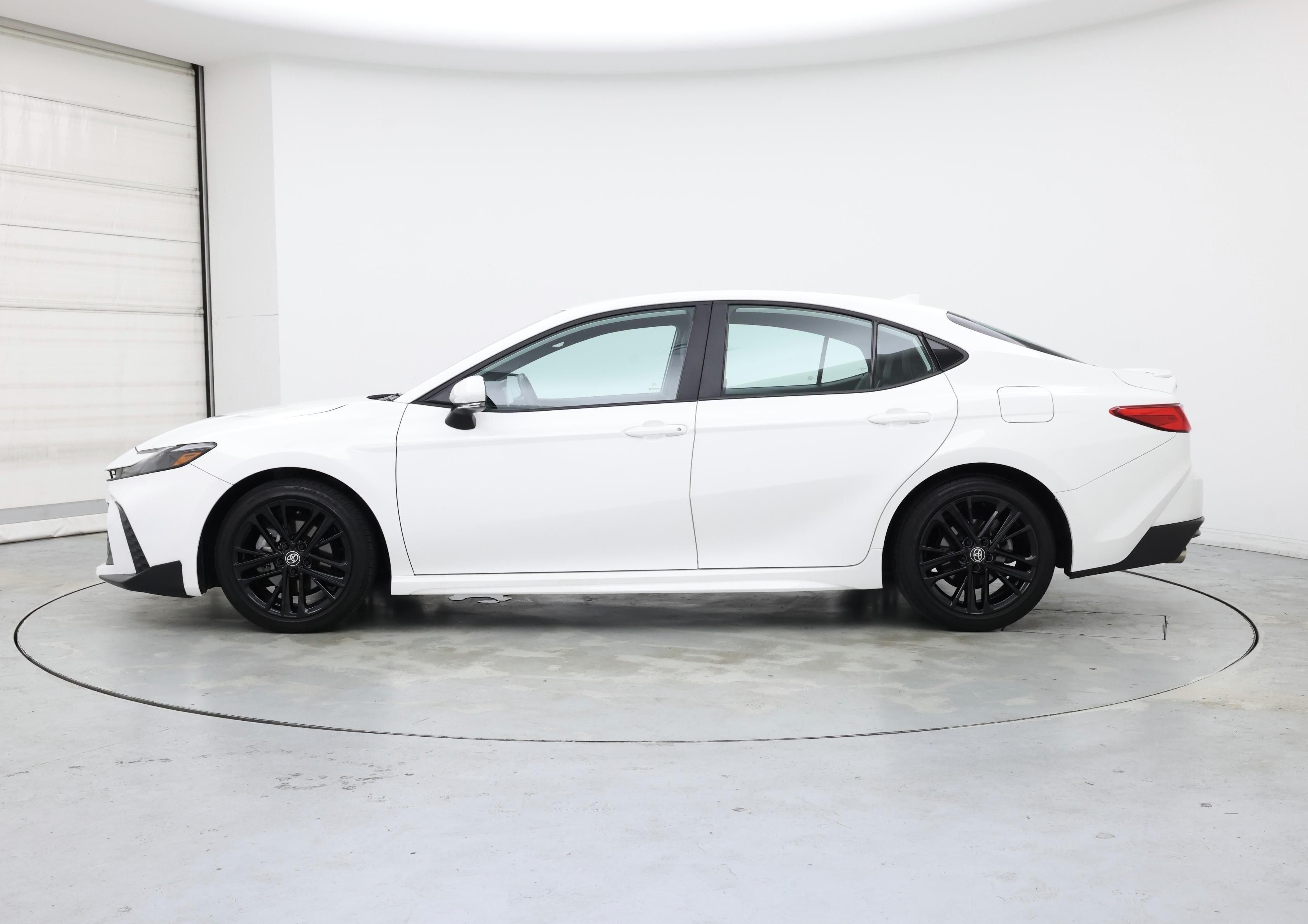 Thumbnail: 2025 Toyota Camry - 3