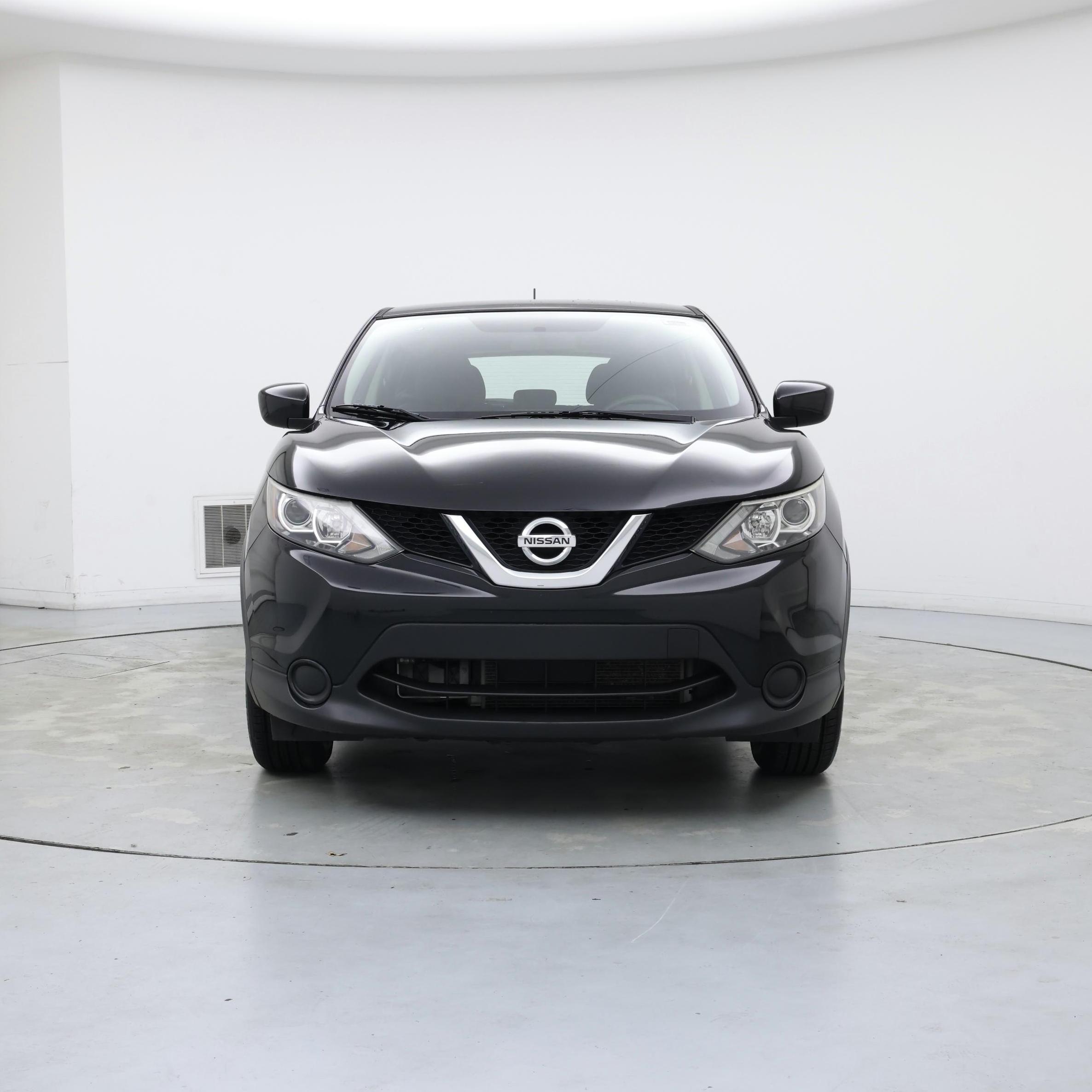 Thumbnail: 2017 Nissan Rogue Sport - 5