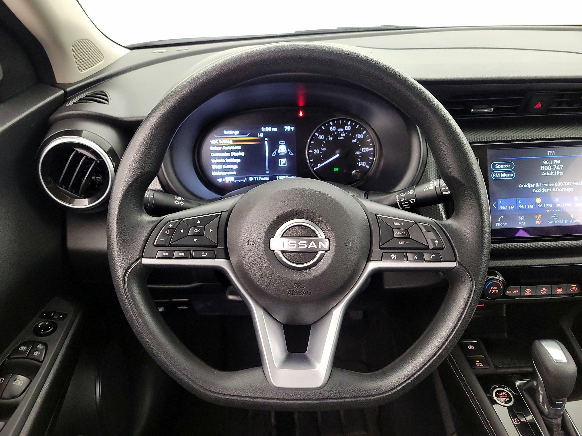 Thumbnail: 2022 Nissan Kicks - 10