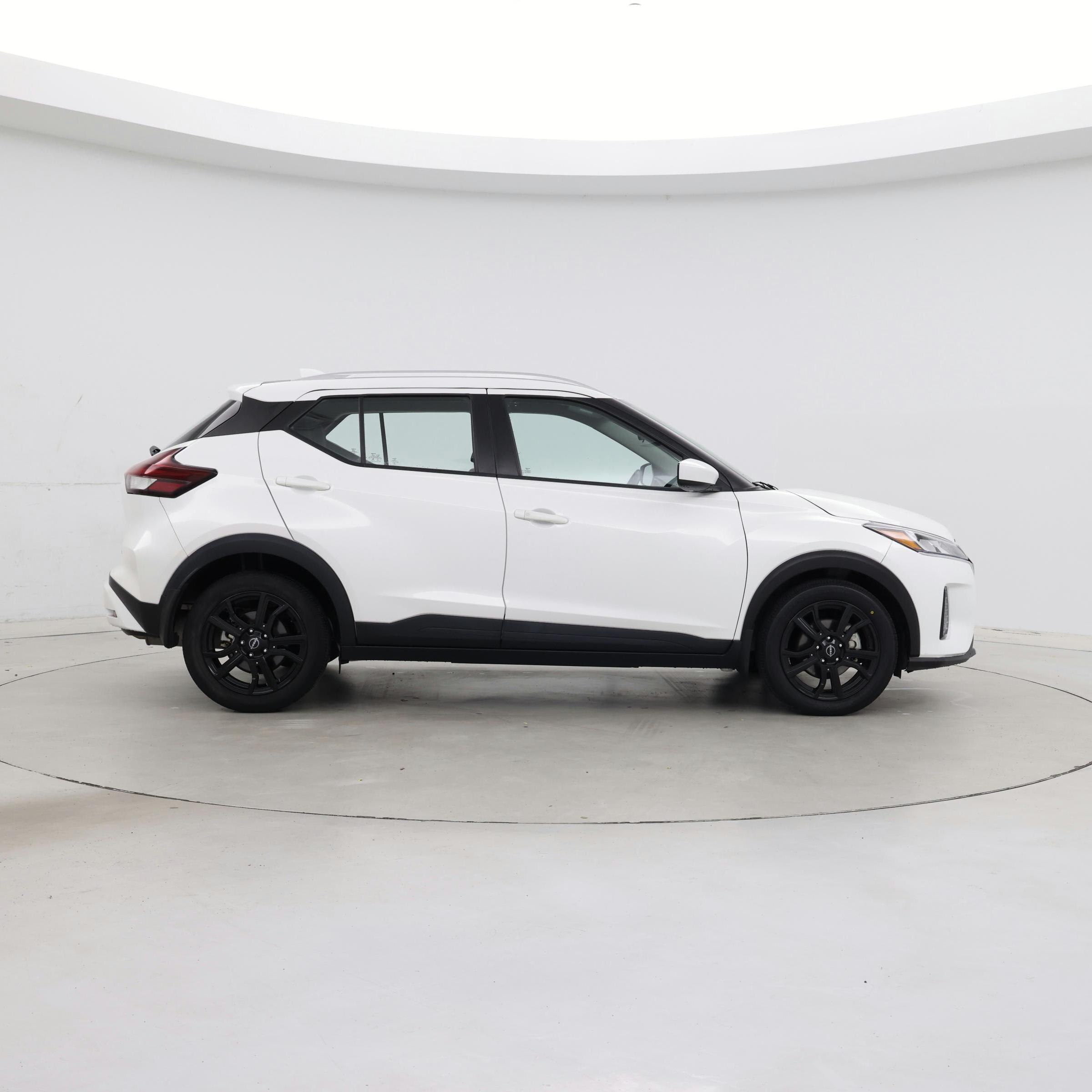 Thumbnail: 2022 Nissan Kicks - 7