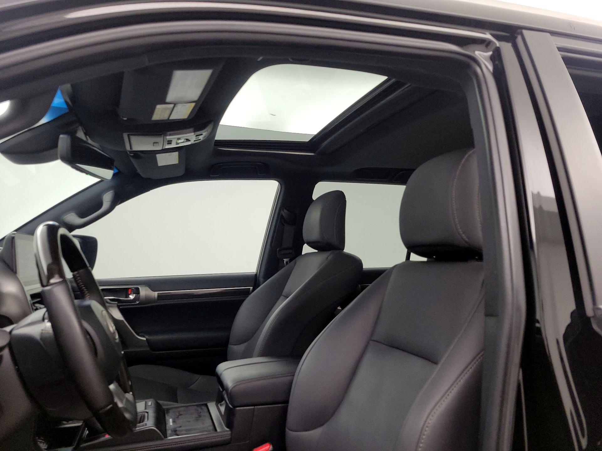 Thumbnail: 2023 Lexus GX - 19