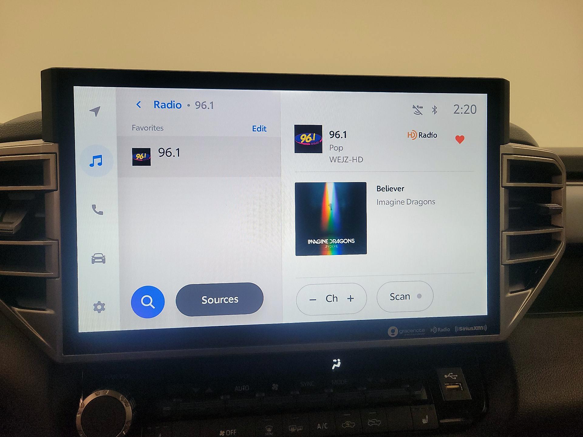 Thumbnail: 2023 Toyota Tundra - 15