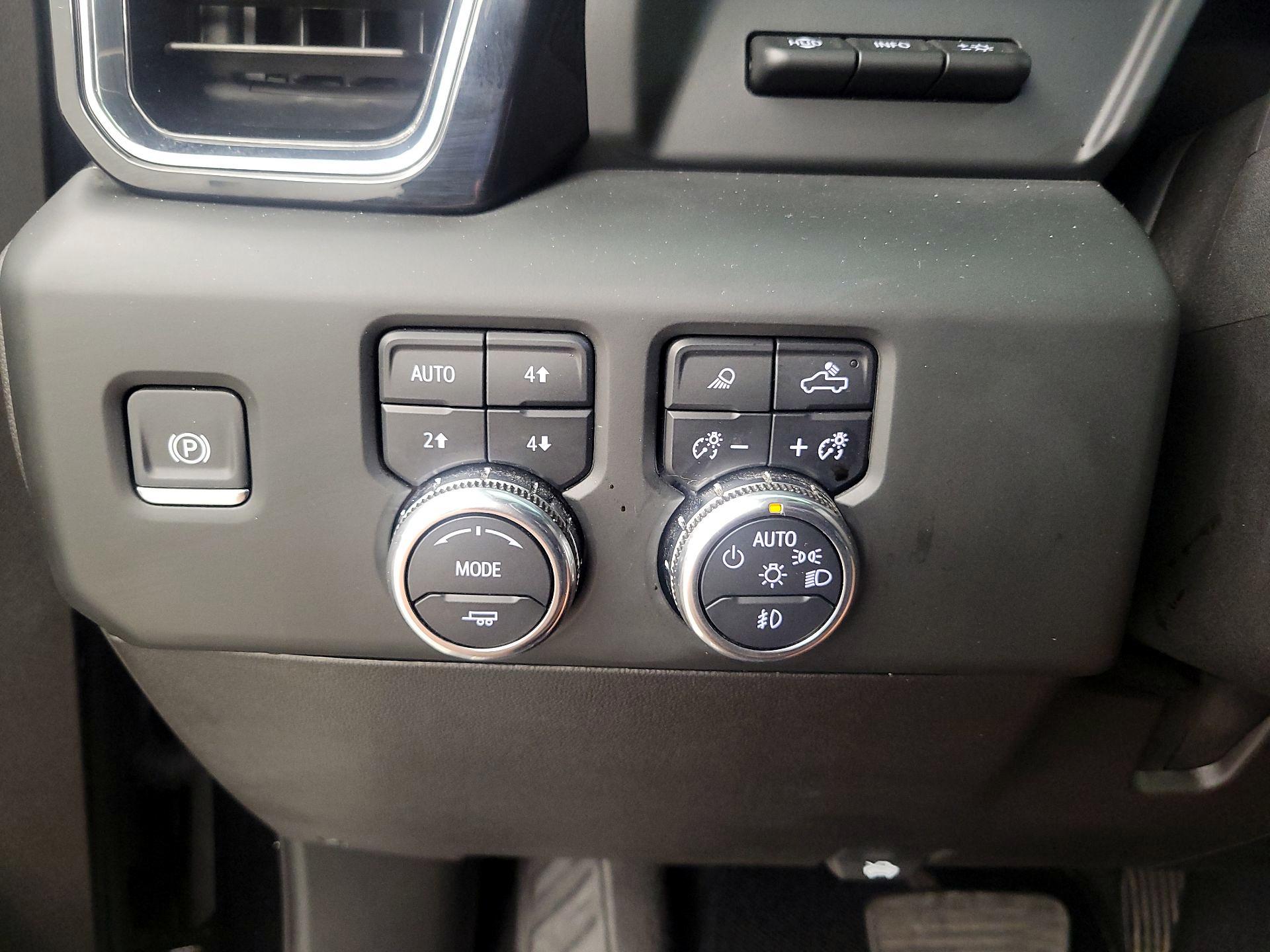 Thumbnail: 2024 GMC Sierra 3500 - 13