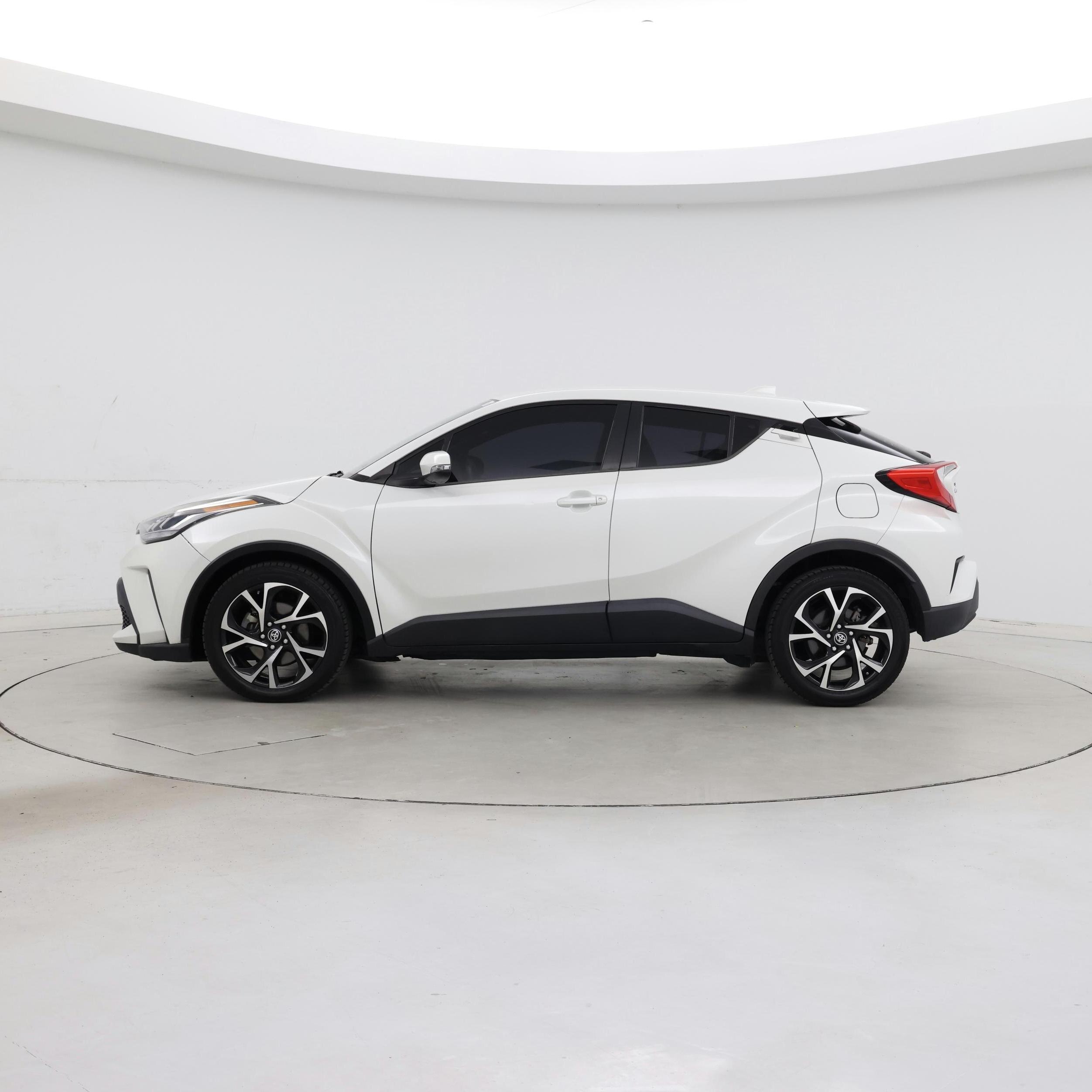 Thumbnail: 2020 Toyota C-HR - 3