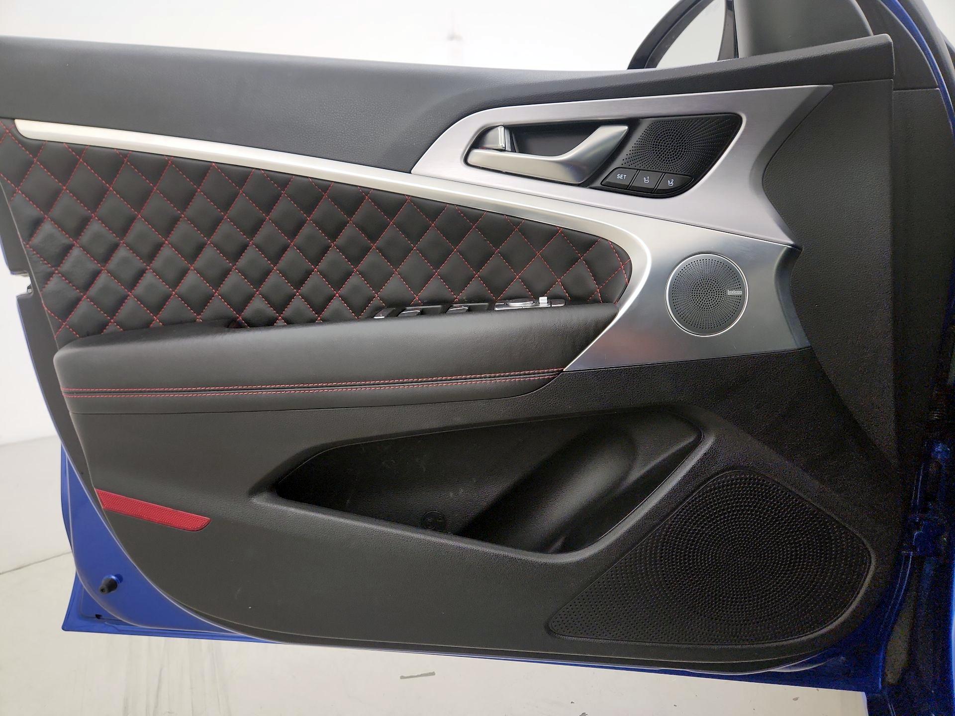 Thumbnail: 2021 Genesis G70 - 12