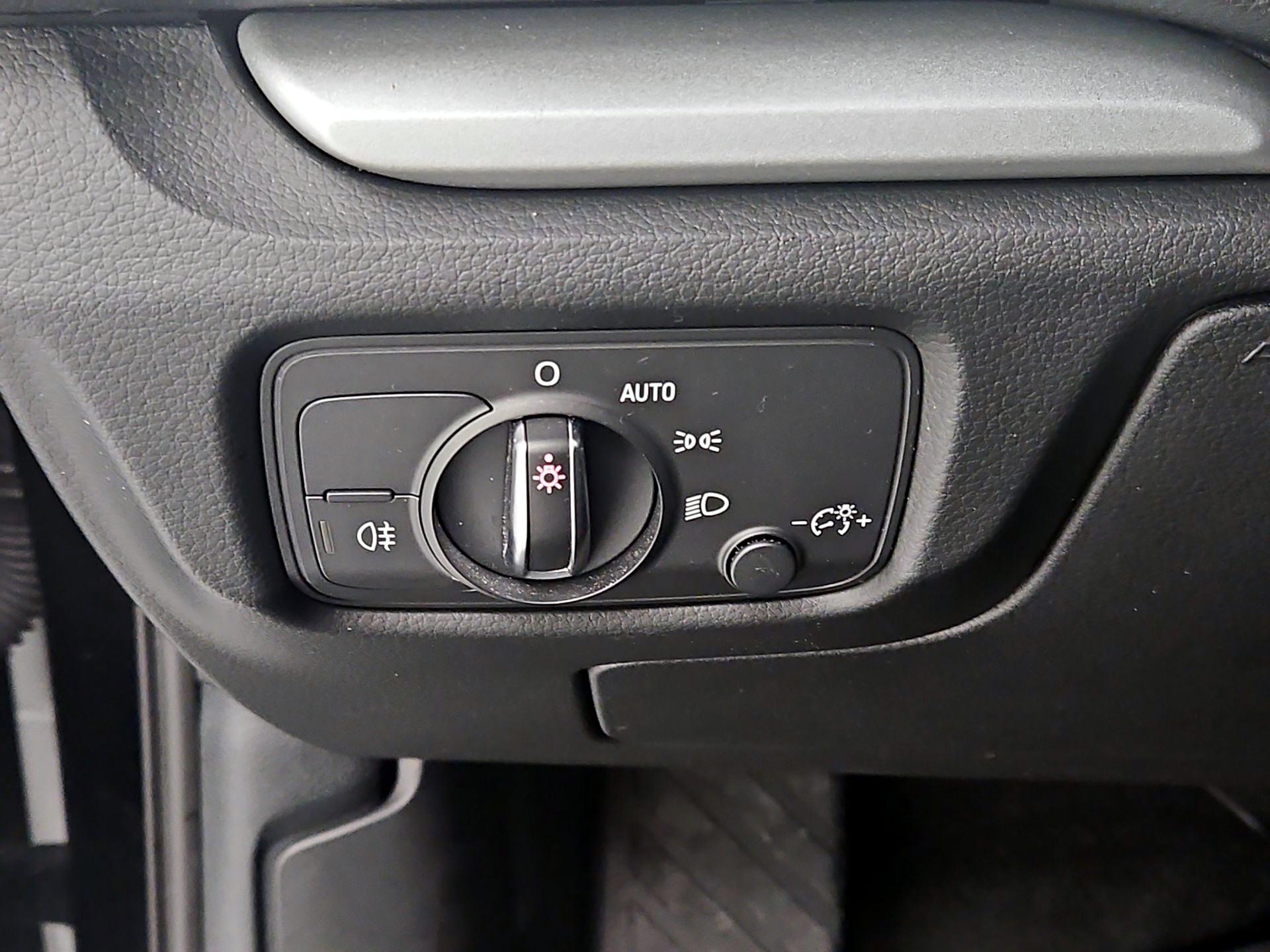 Thumbnail: 2016 Audi A3 - 13