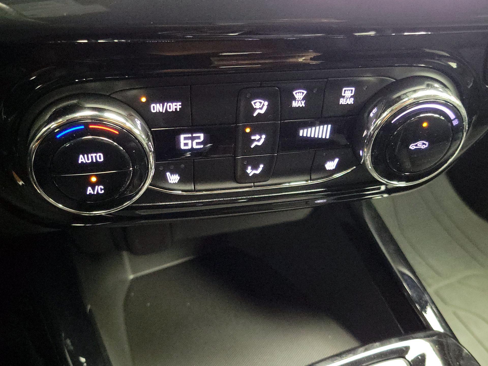 Thumbnail: 2024 Chevrolet Trax - 16