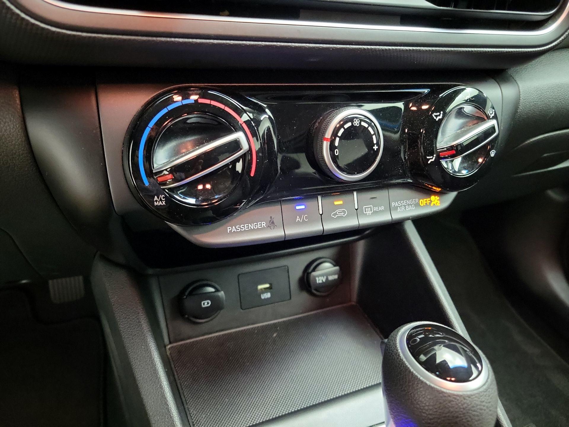 Thumbnail: 2022 Hyundai Kona - 17