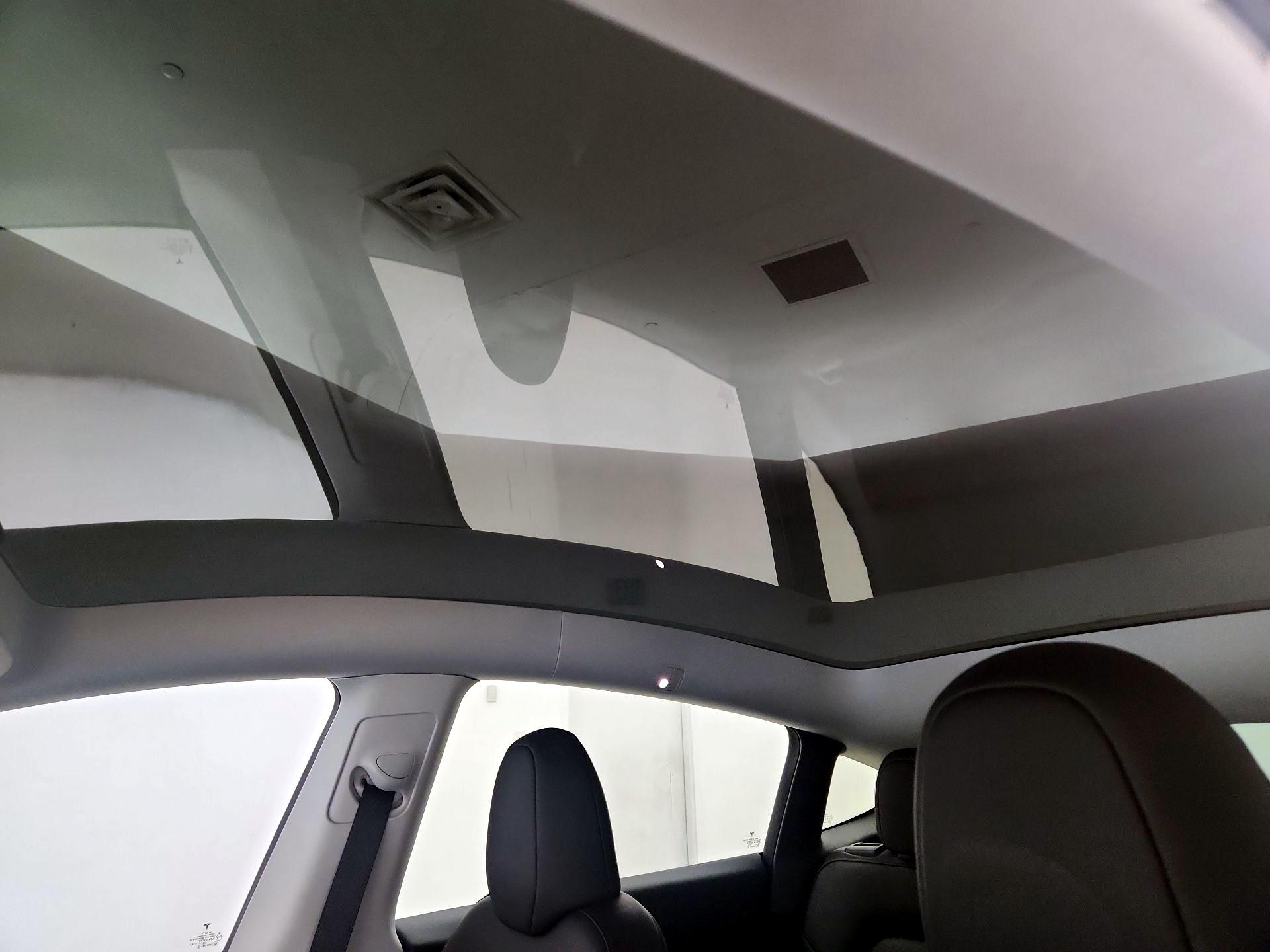 Thumbnail: 2023 Tesla Model Y - 18
