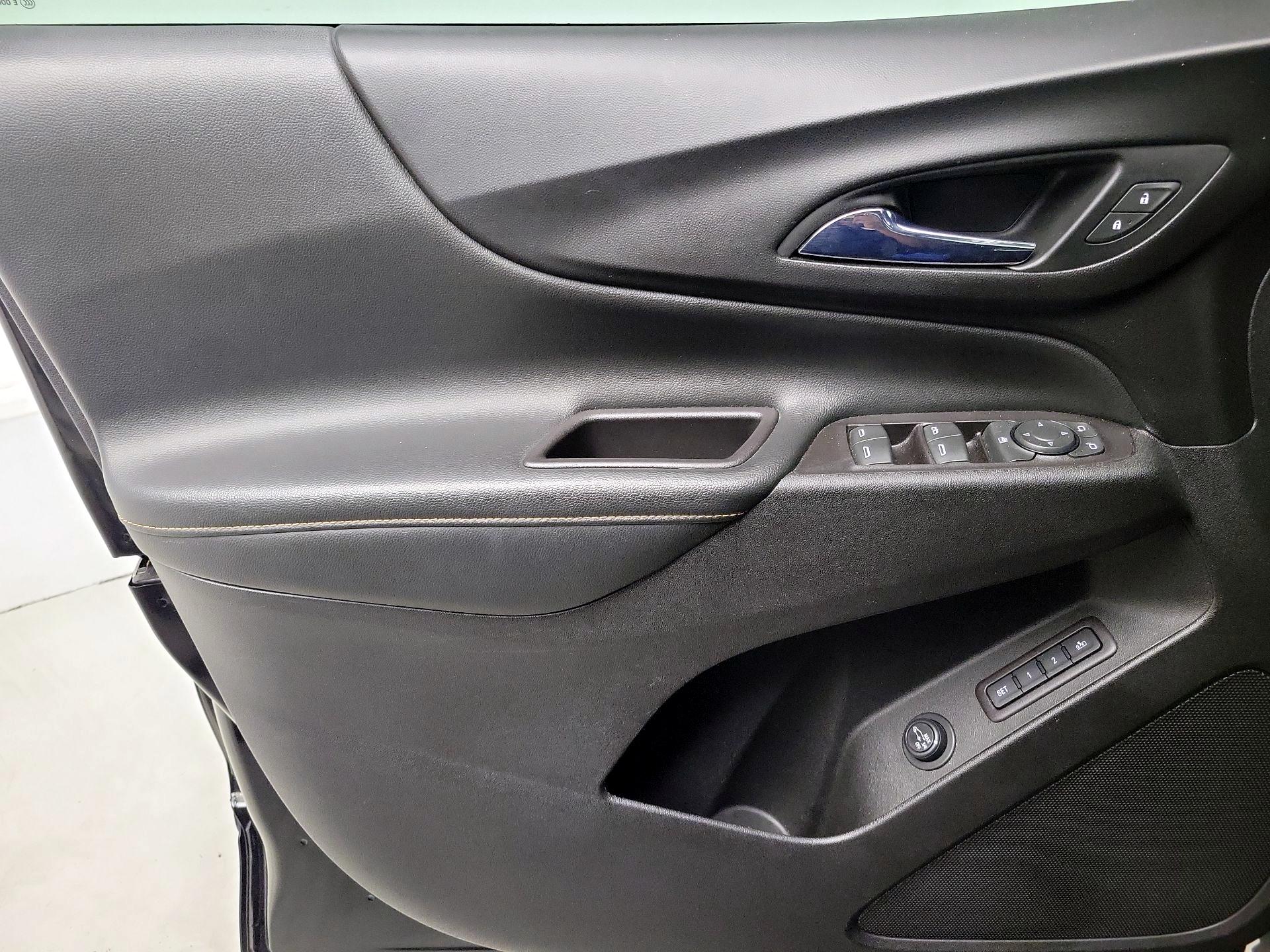 Thumbnail: 2020 Chevrolet Equinox - 12