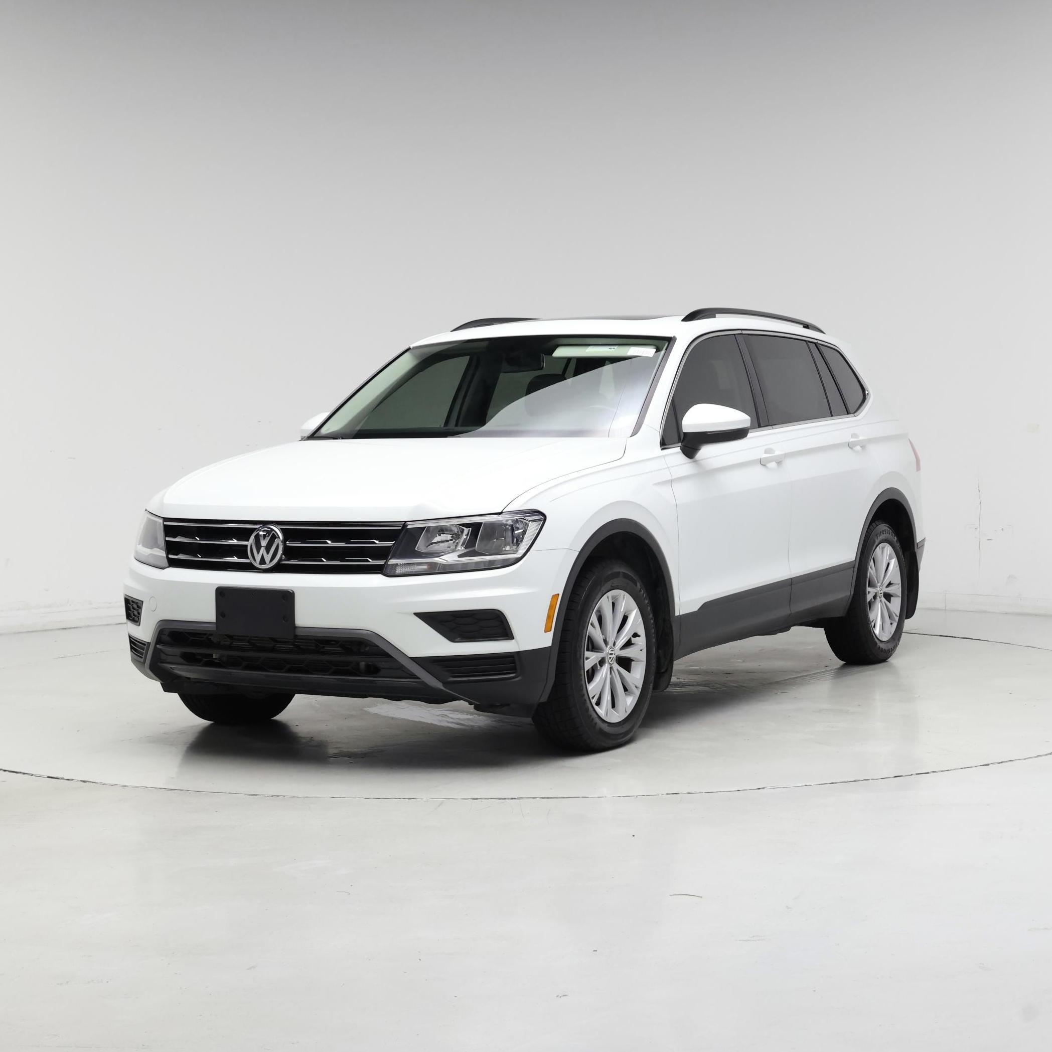 Thumbnail: 2019 Volkswagen Tiguan - 4
