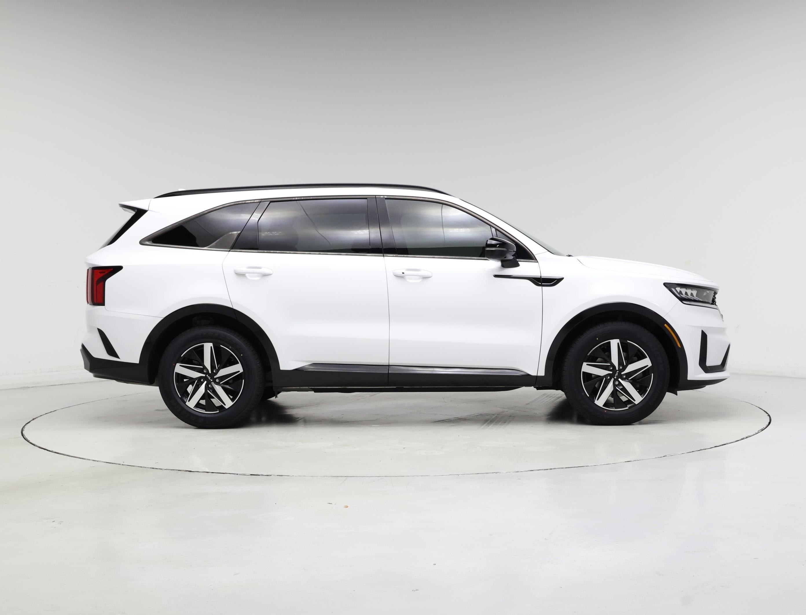 Thumbnail: 2022 Kia Sorento - 7