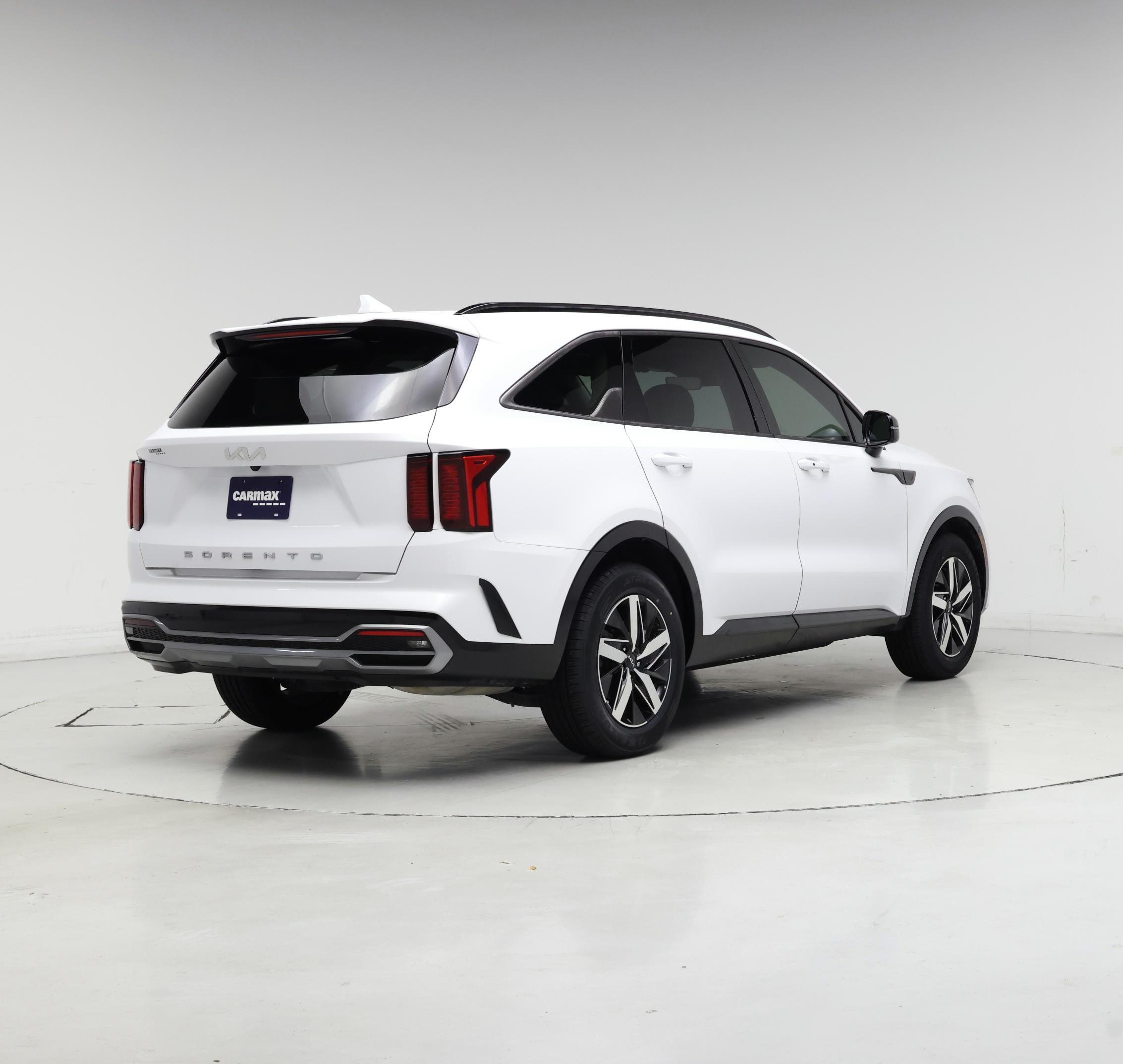 Thumbnail: 2022 Kia Sorento - 8