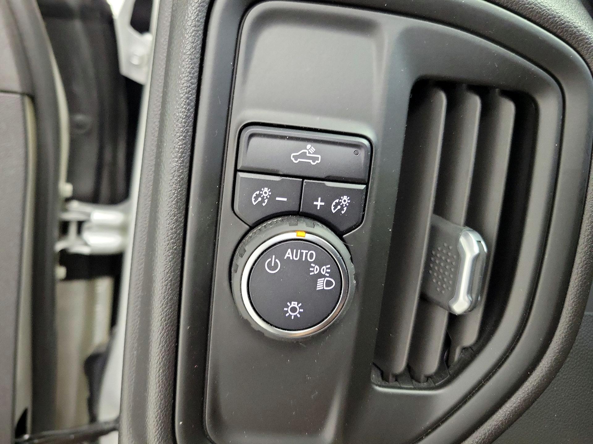 Thumbnail: 2022 Chevrolet Silverado 1500 - 13