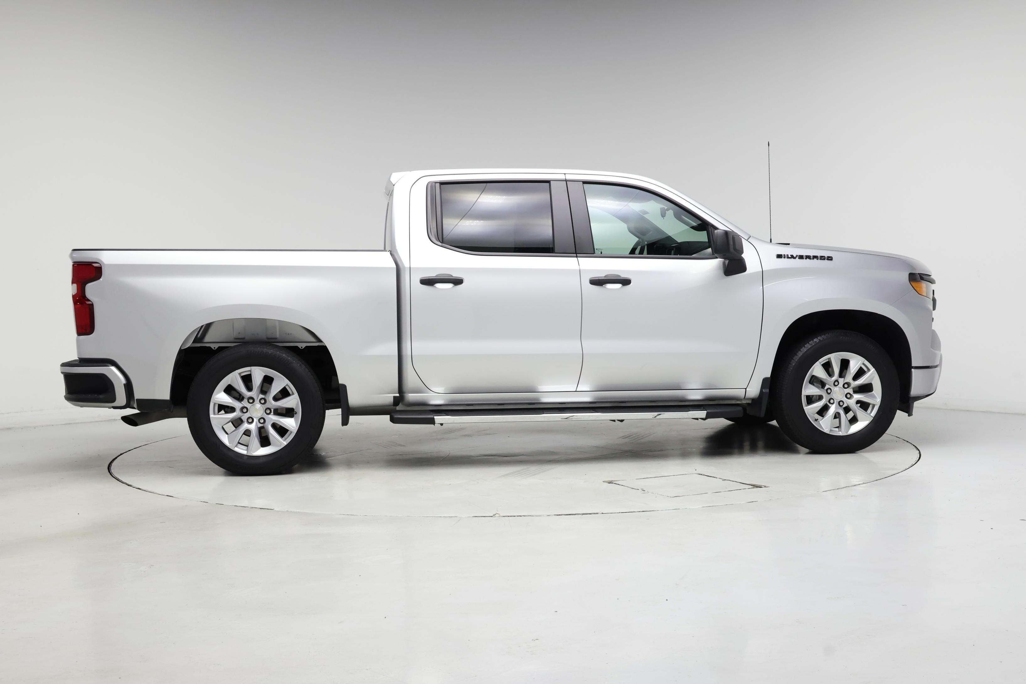 Thumbnail: 2022 Chevrolet Silverado 1500 - 7