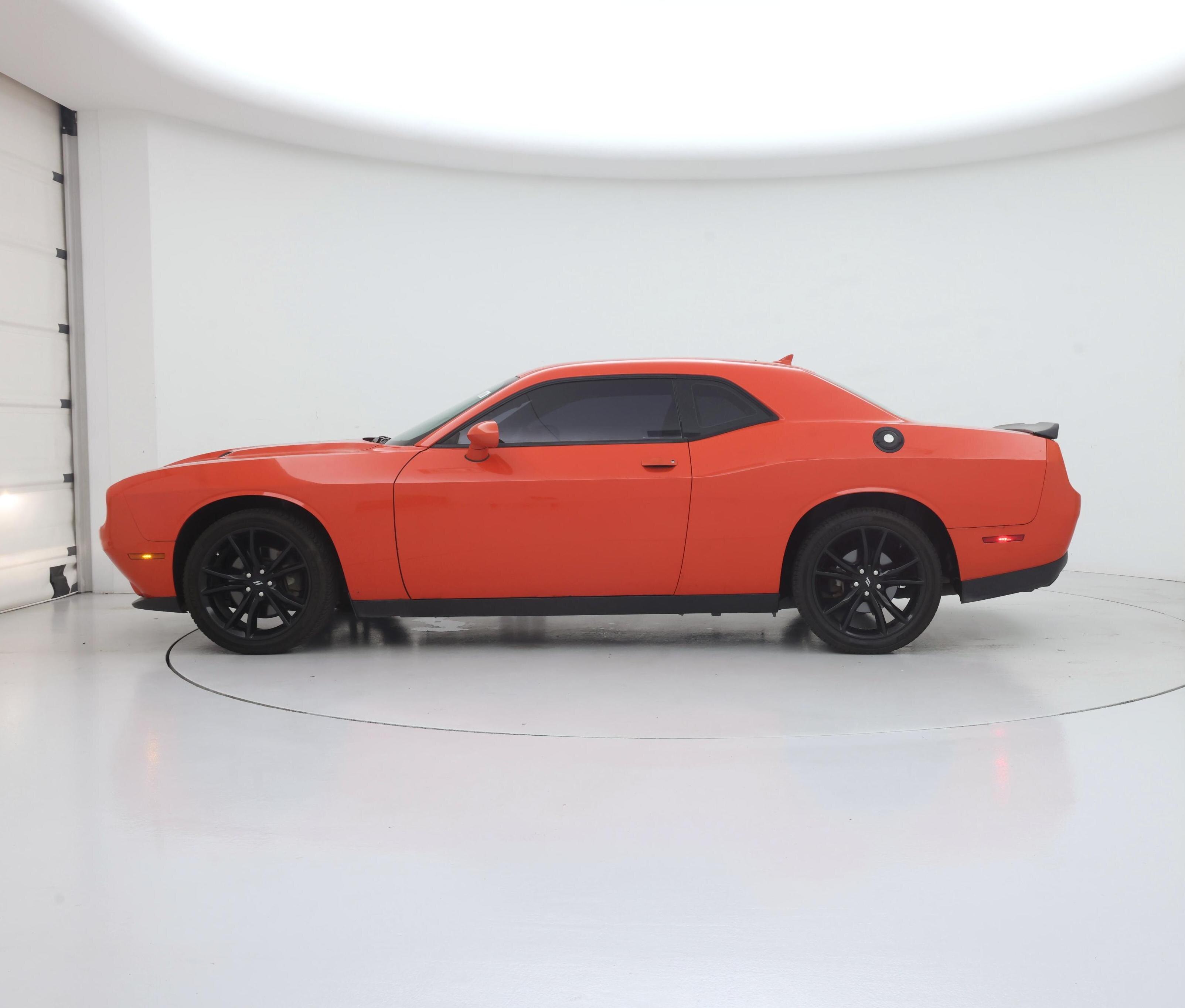 Thumbnail: 2018 Dodge Challenger - 3