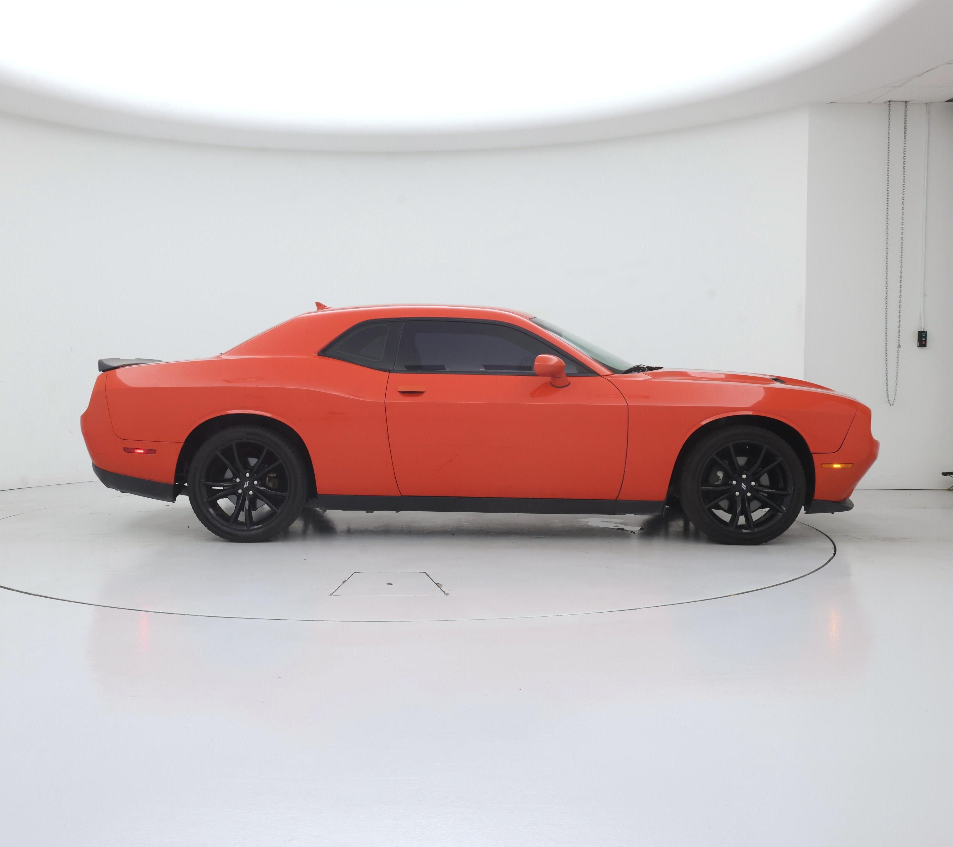 Thumbnail: 2018 Dodge Challenger - 7