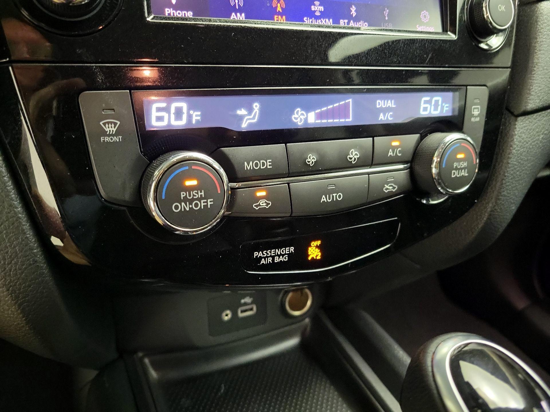 Thumbnail: 2020 Nissan Rogue - 16