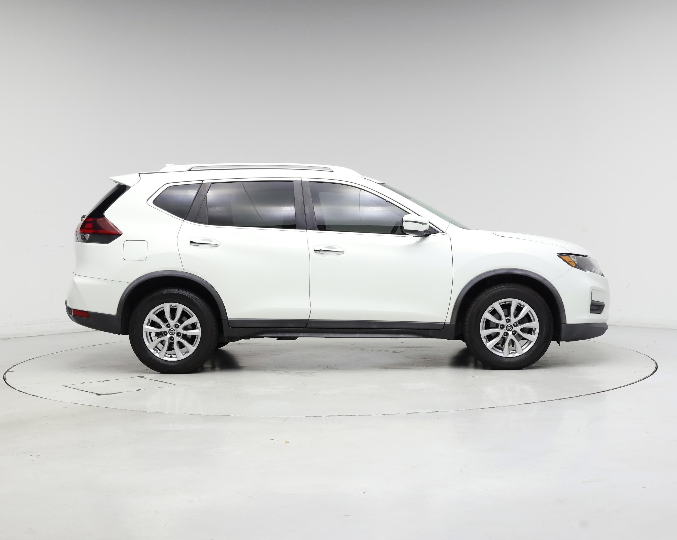 Thumbnail: 2020 Nissan Rogue - 7