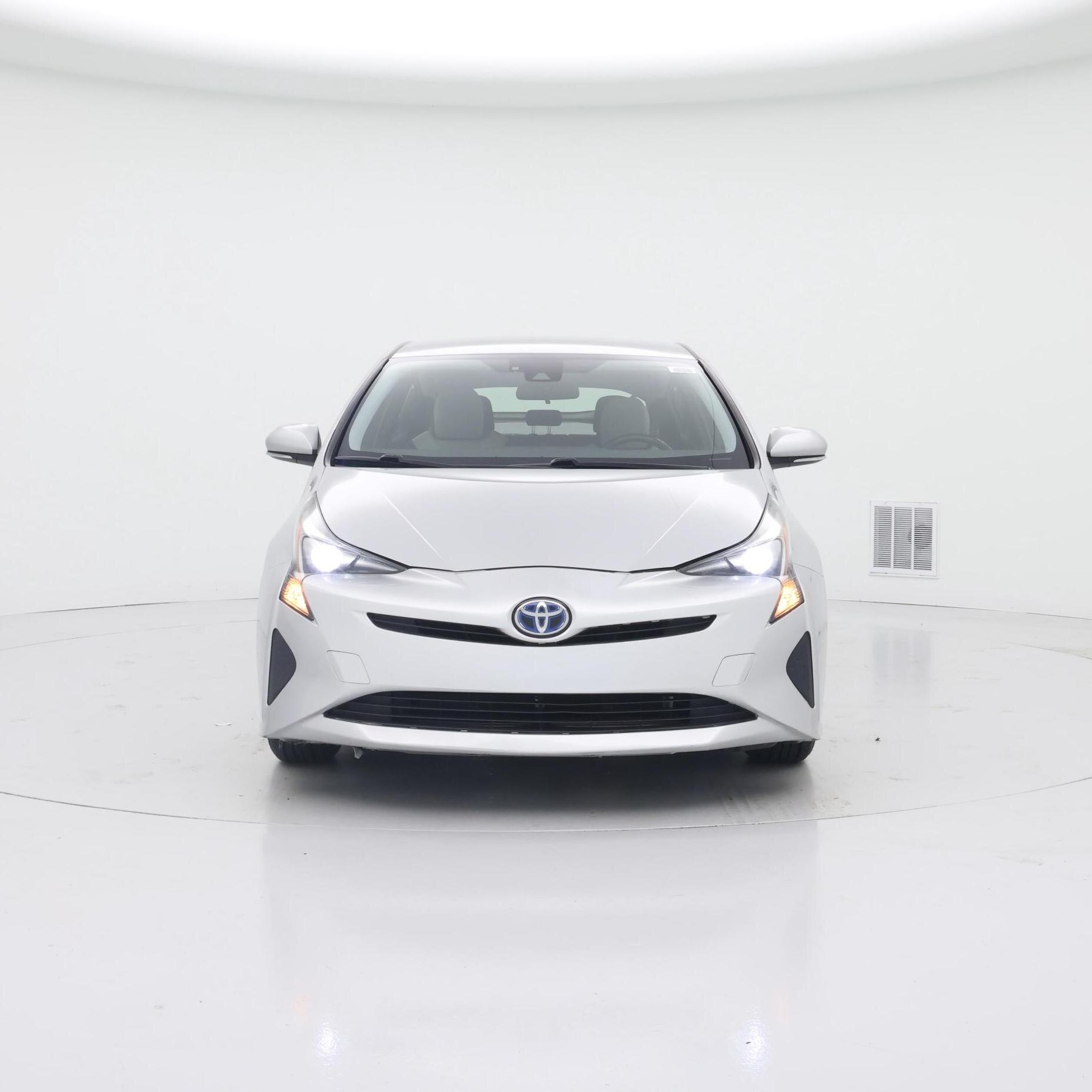 Thumbnail: 2017 Toyota Prius - 5