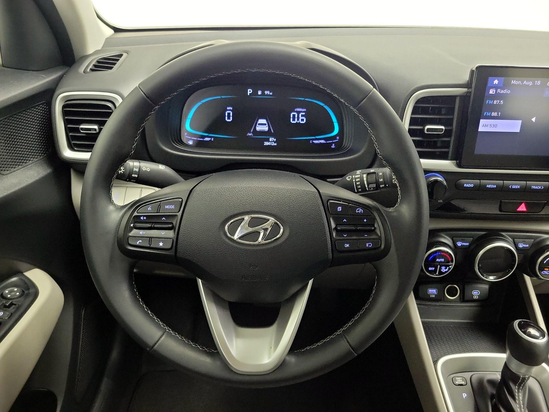 Thumbnail: 2023 Hyundai Venue - 10