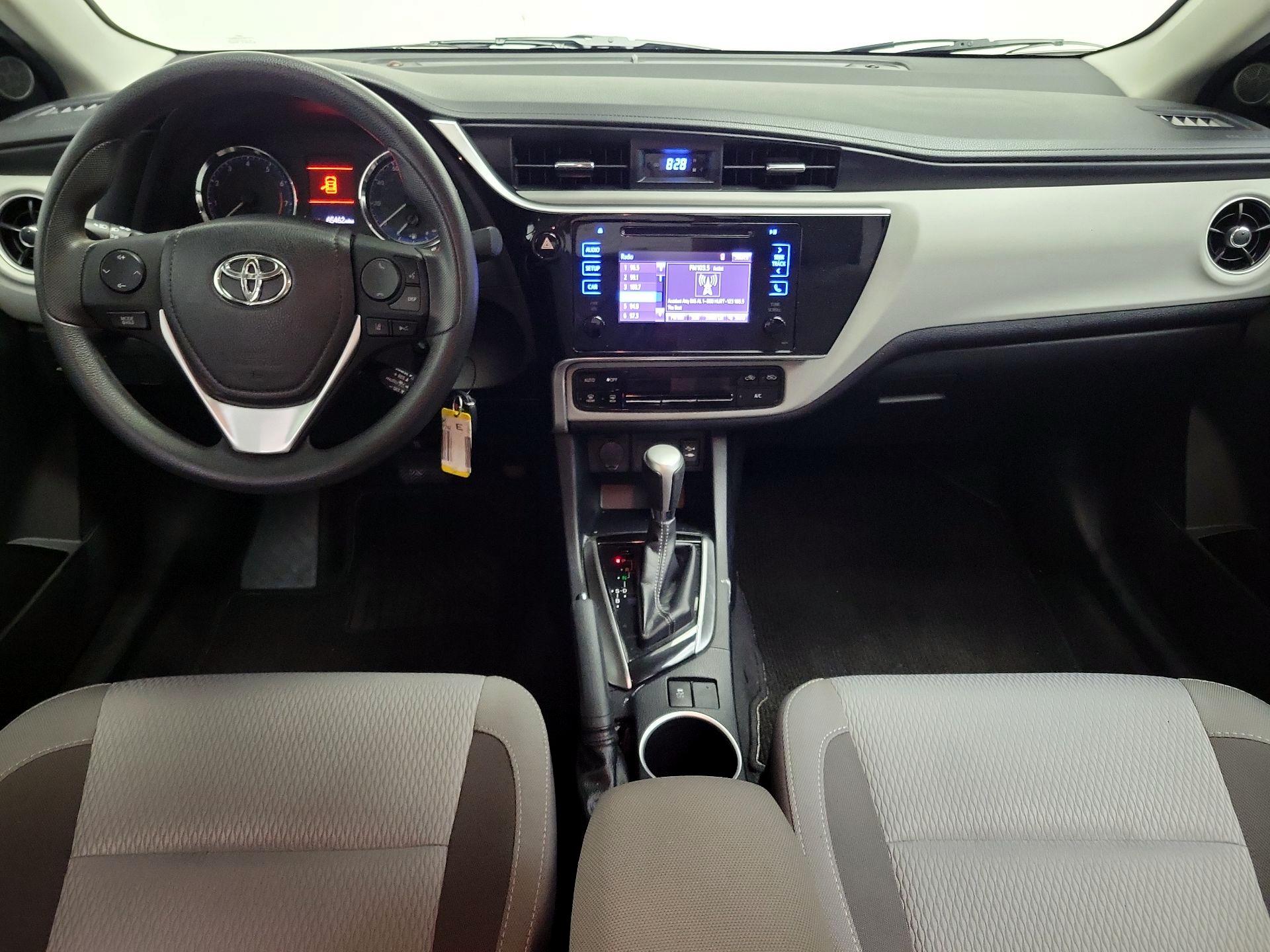 Thumbnail: 2018 Toyota Corolla - 9