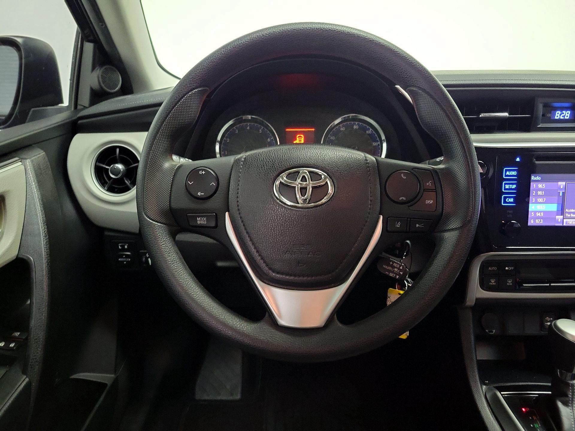 Thumbnail: 2018 Toyota Corolla - 10