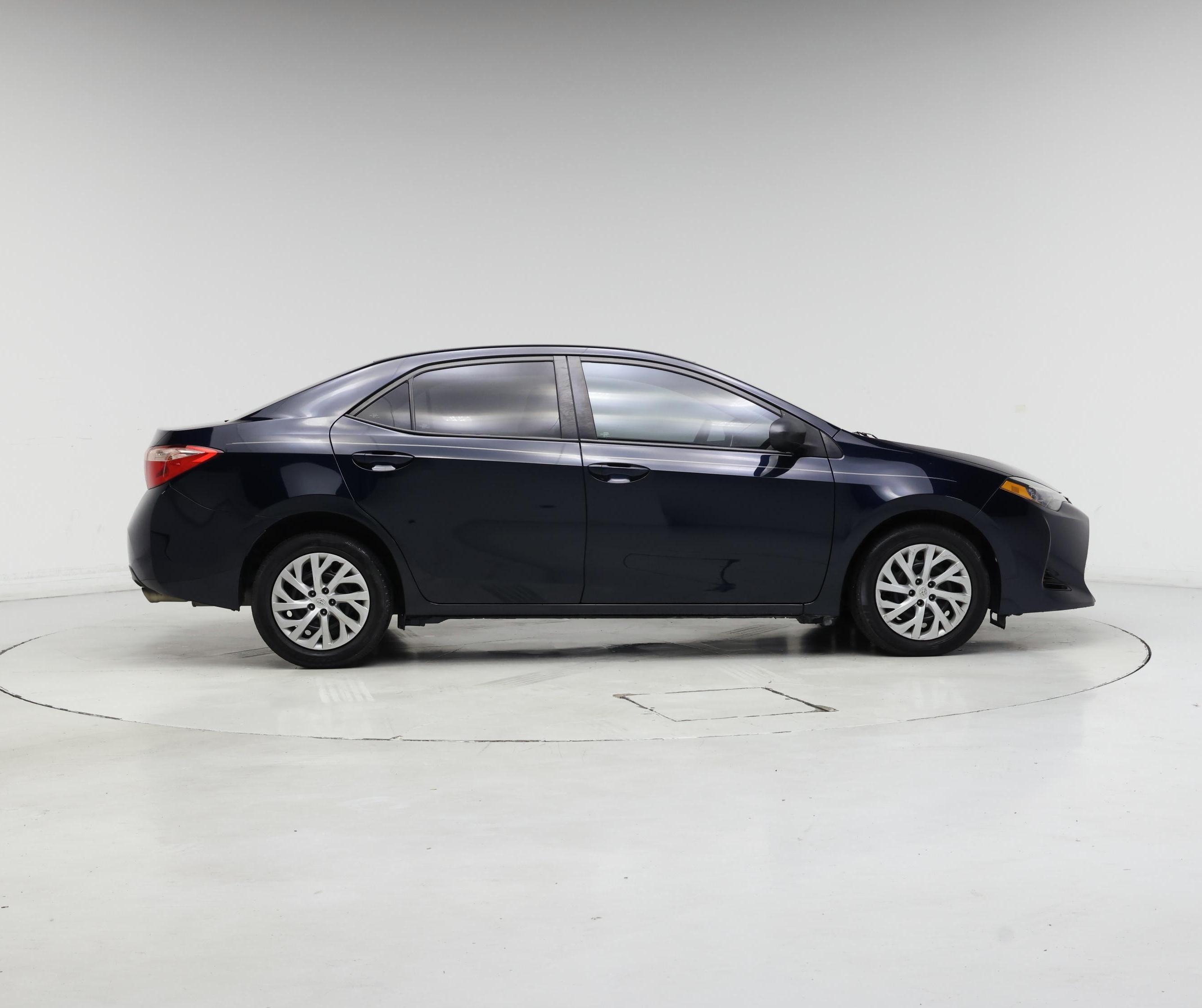 Thumbnail: 2018 Toyota Corolla - 7