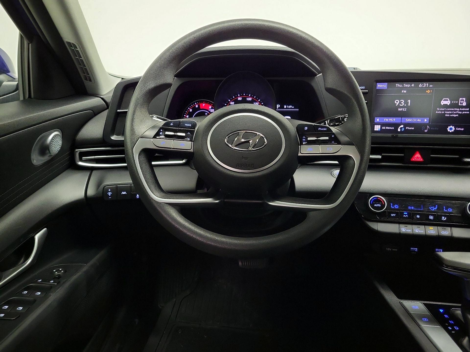 Thumbnail: 2021 Hyundai Elantra - 10