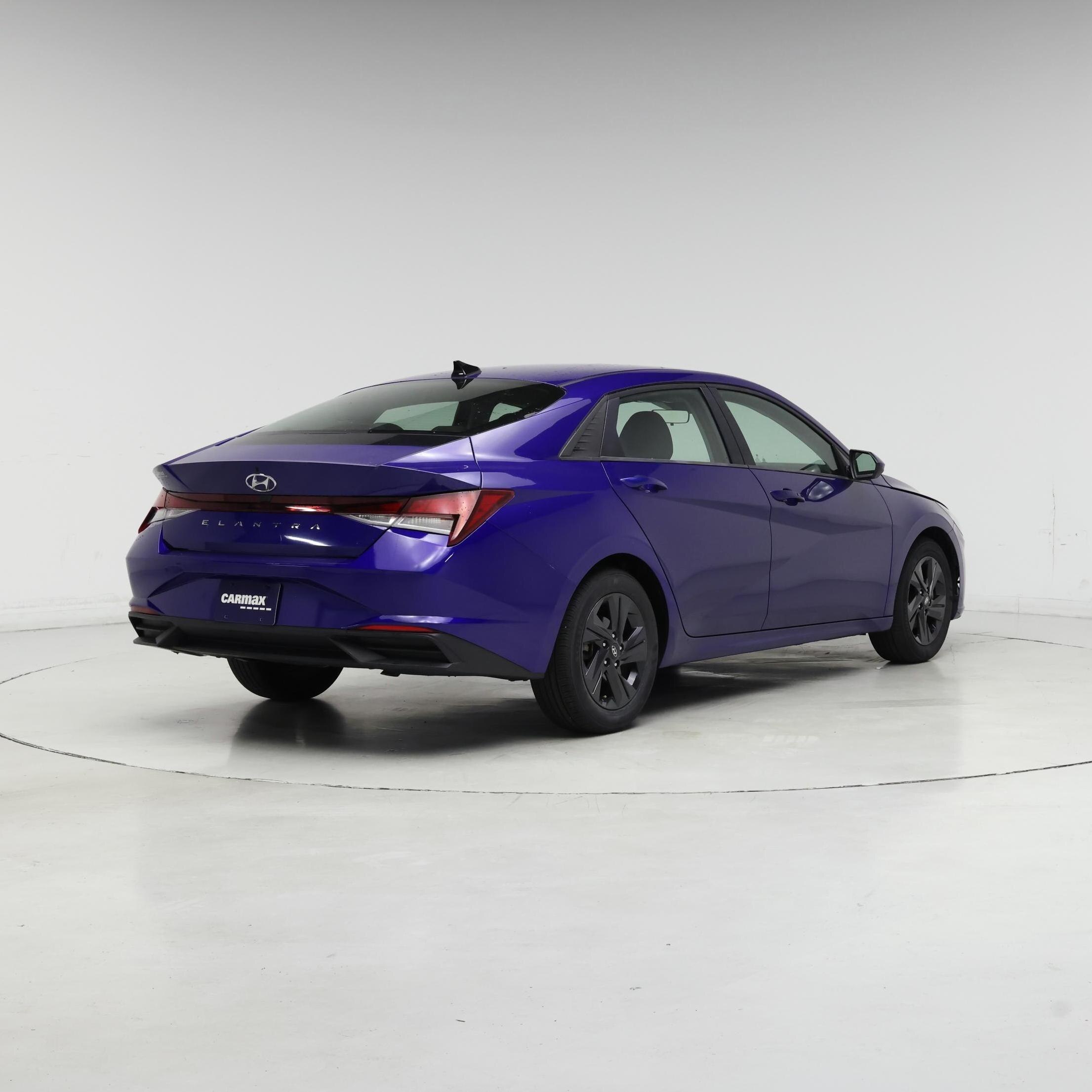 Thumbnail: 2021 Hyundai Elantra - 8