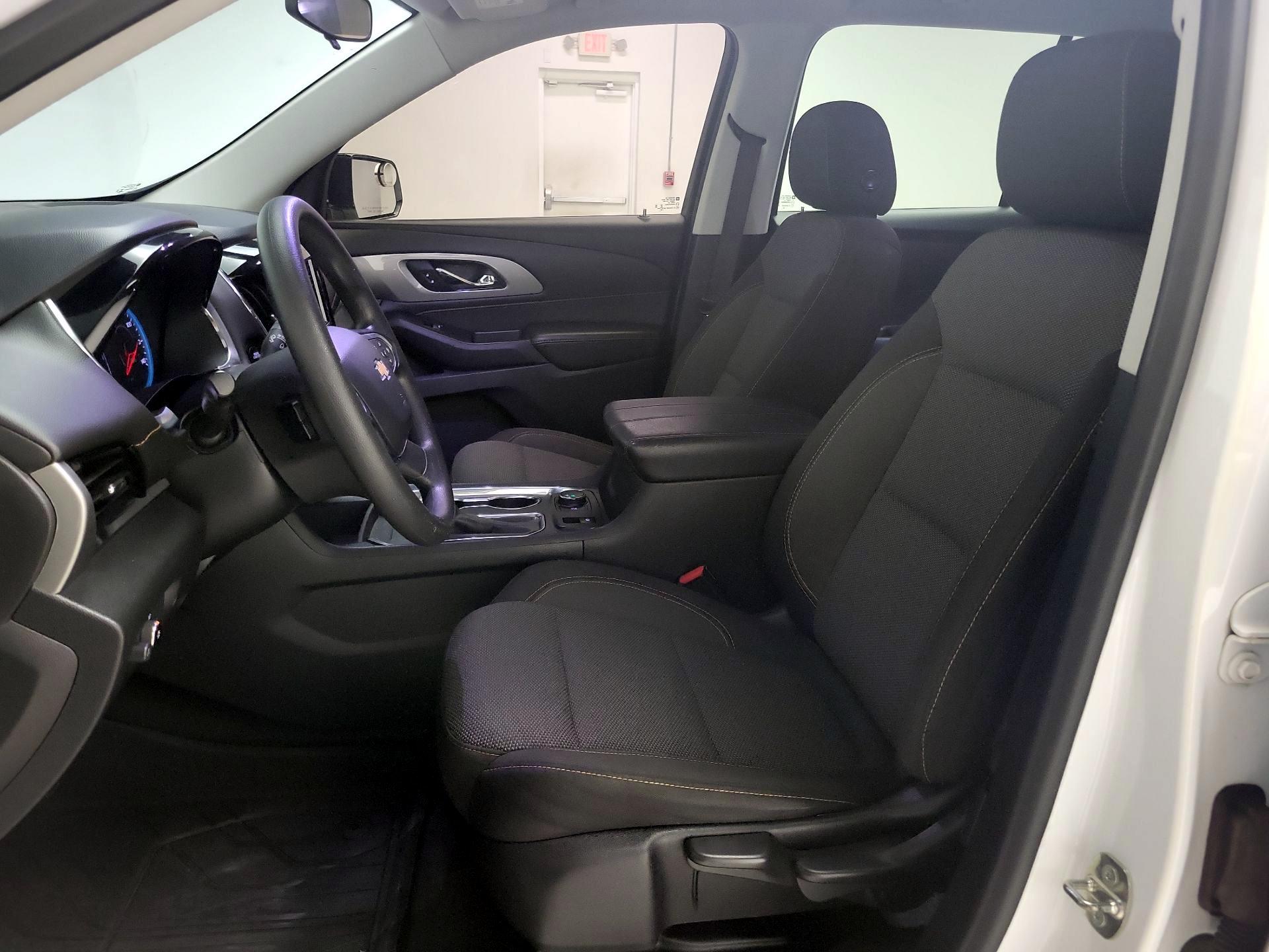 Thumbnail: 2020 Chevrolet Traverse - 11