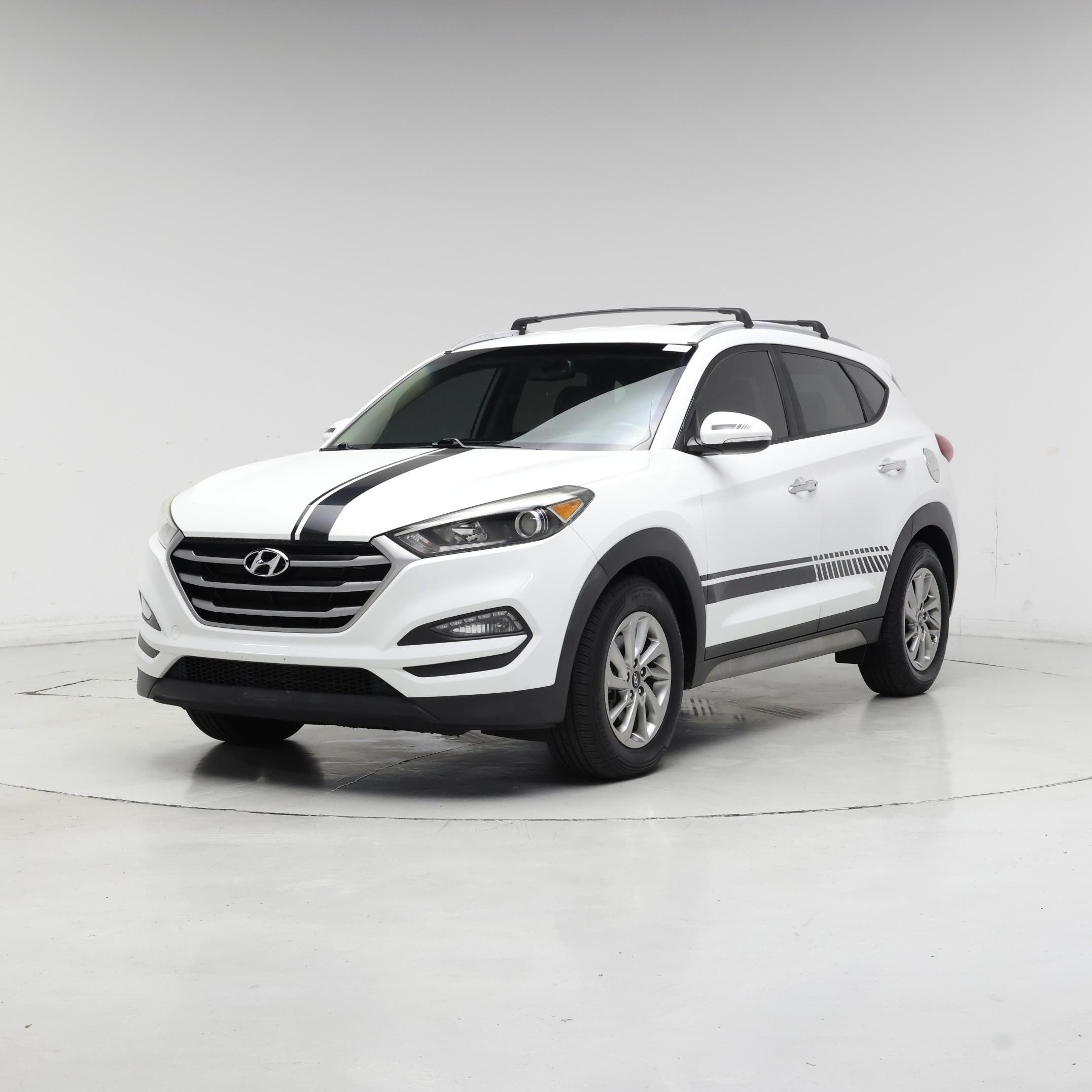 Thumbnail: 2017 Hyundai Tucson - 4