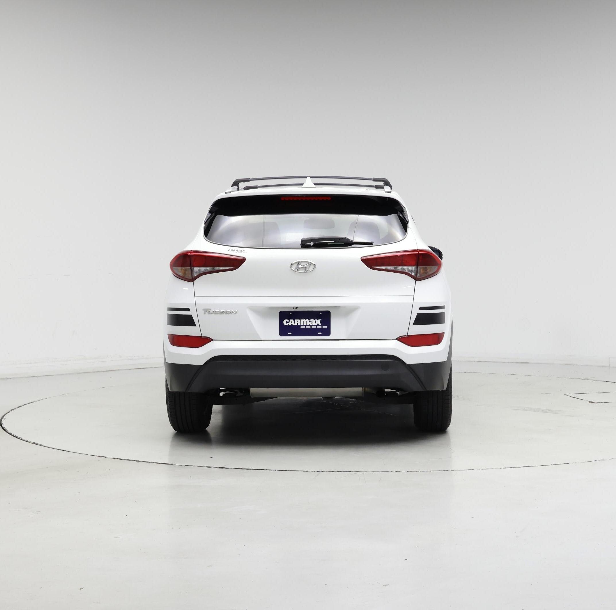 Thumbnail: 2017 Hyundai Tucson - 6