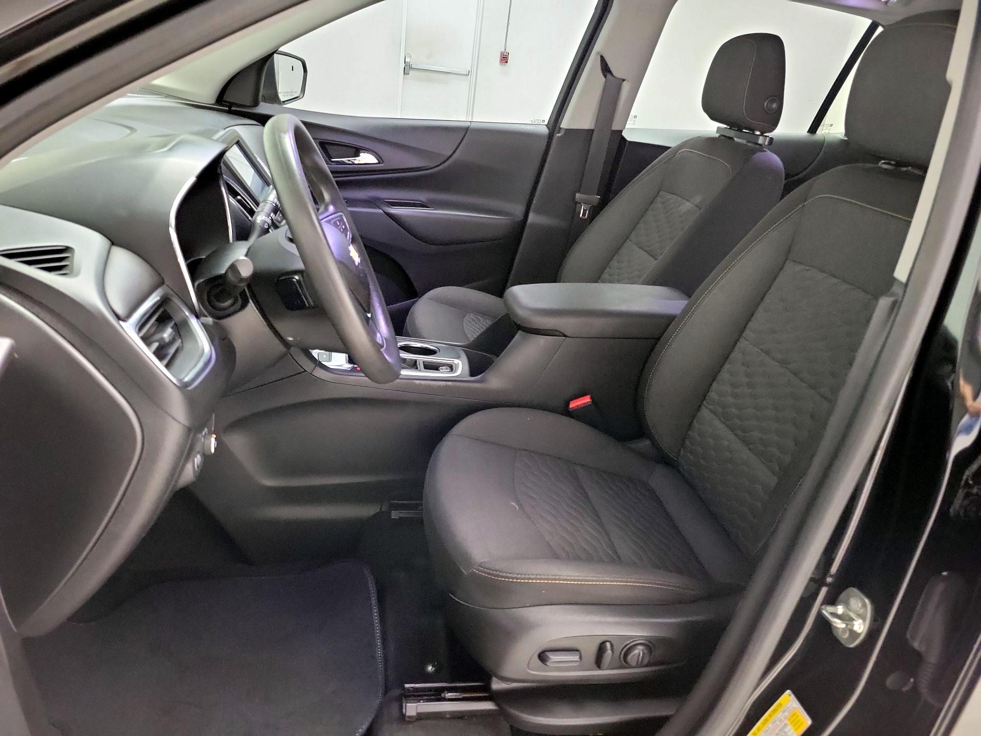 Thumbnail: 2018 Chevrolet Equinox - 11