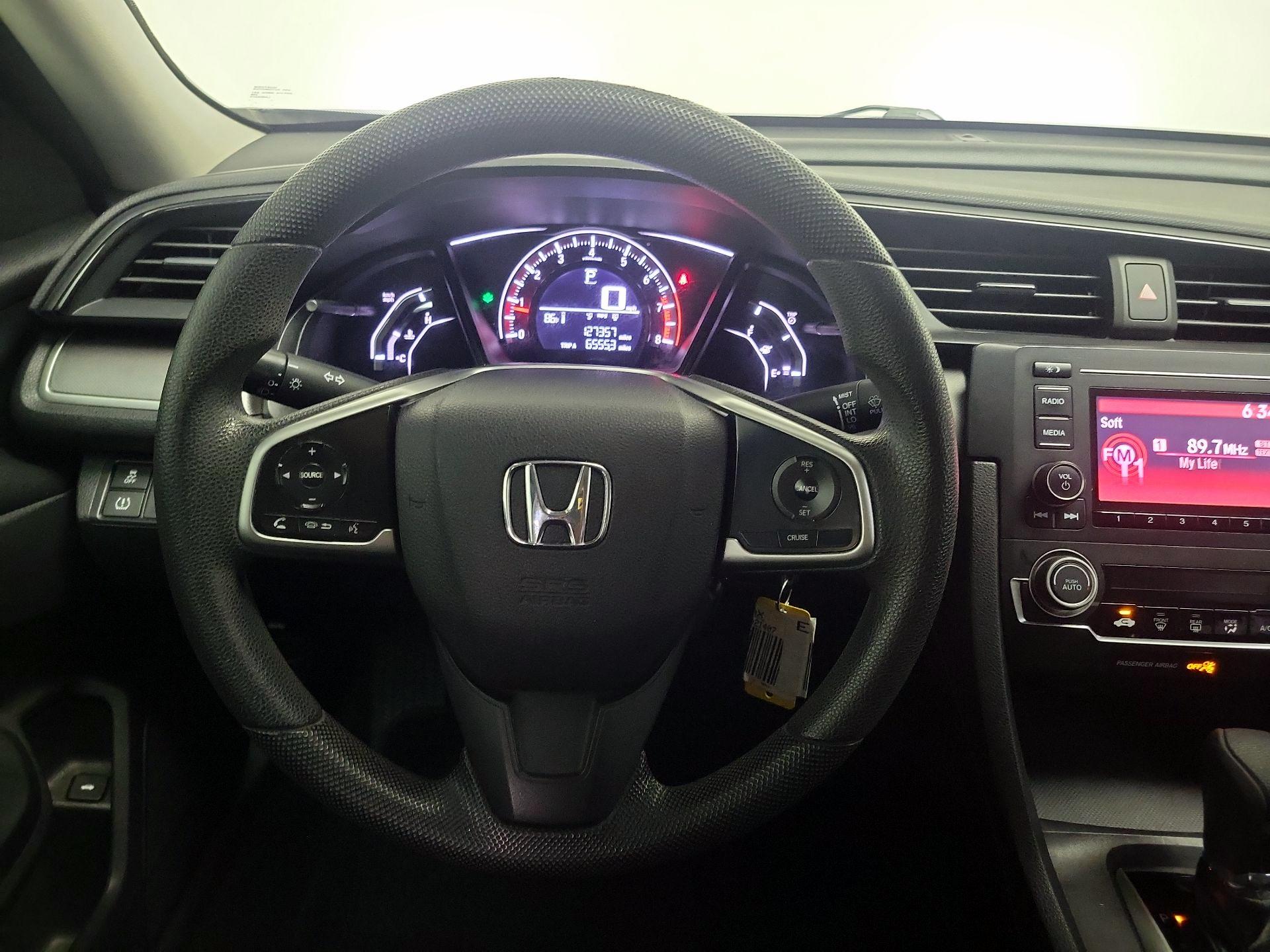Thumbnail: 2016 Honda Civic - 10
